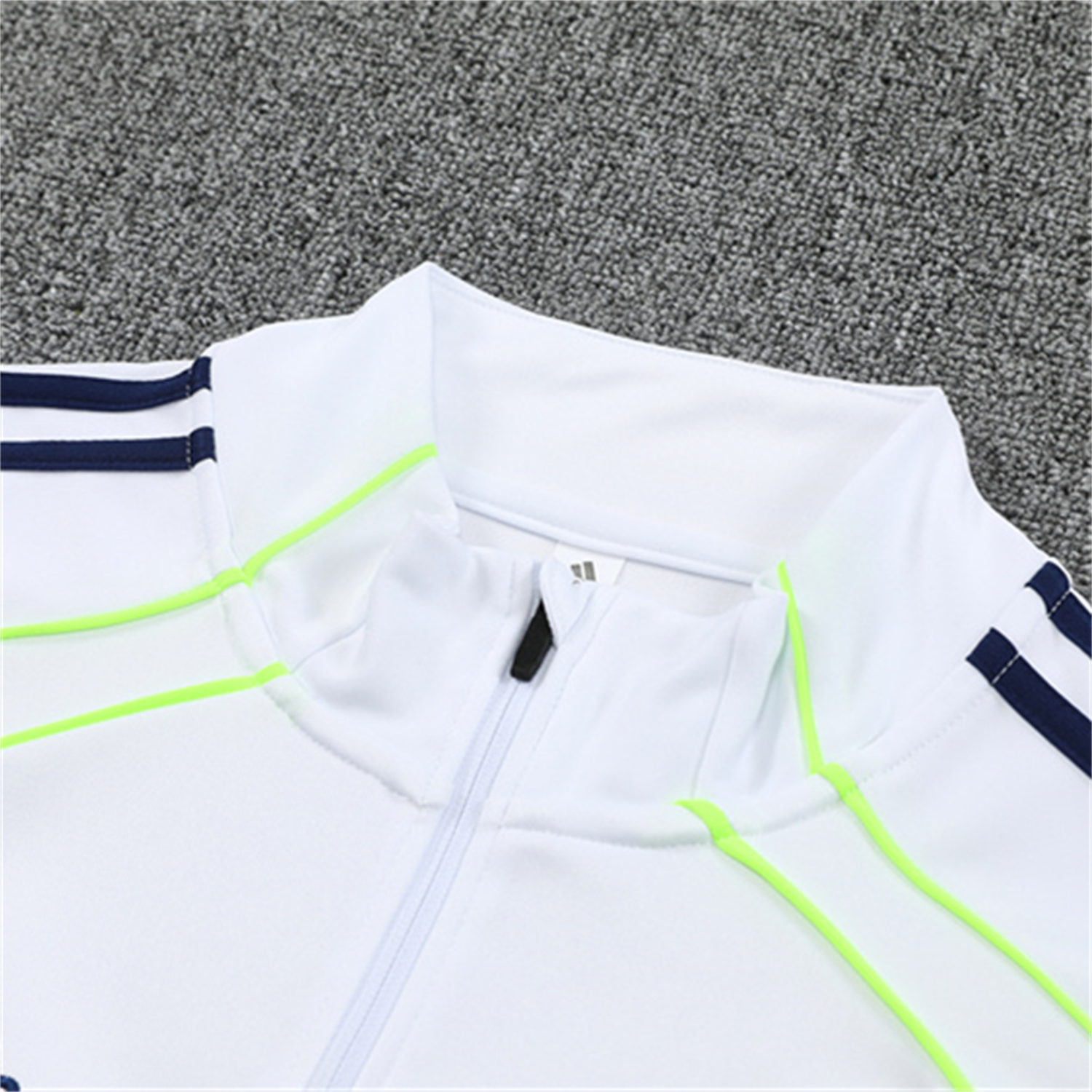 TKH-turbokithub-Real Madrid 25-26 Long Sleeve Training Set - Green Line White Top and Blue Pants