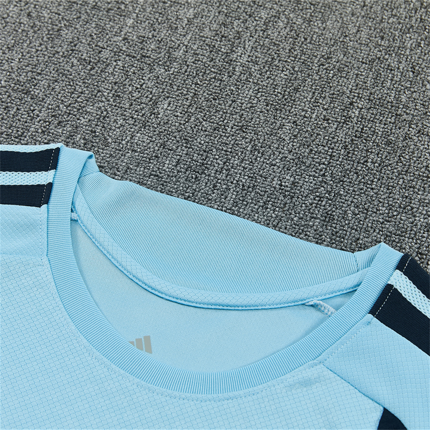 TKH-turbokithub-Argentina 2026 Short-Sleeve Training Set - Light Blue Top & Dark Blue Pants