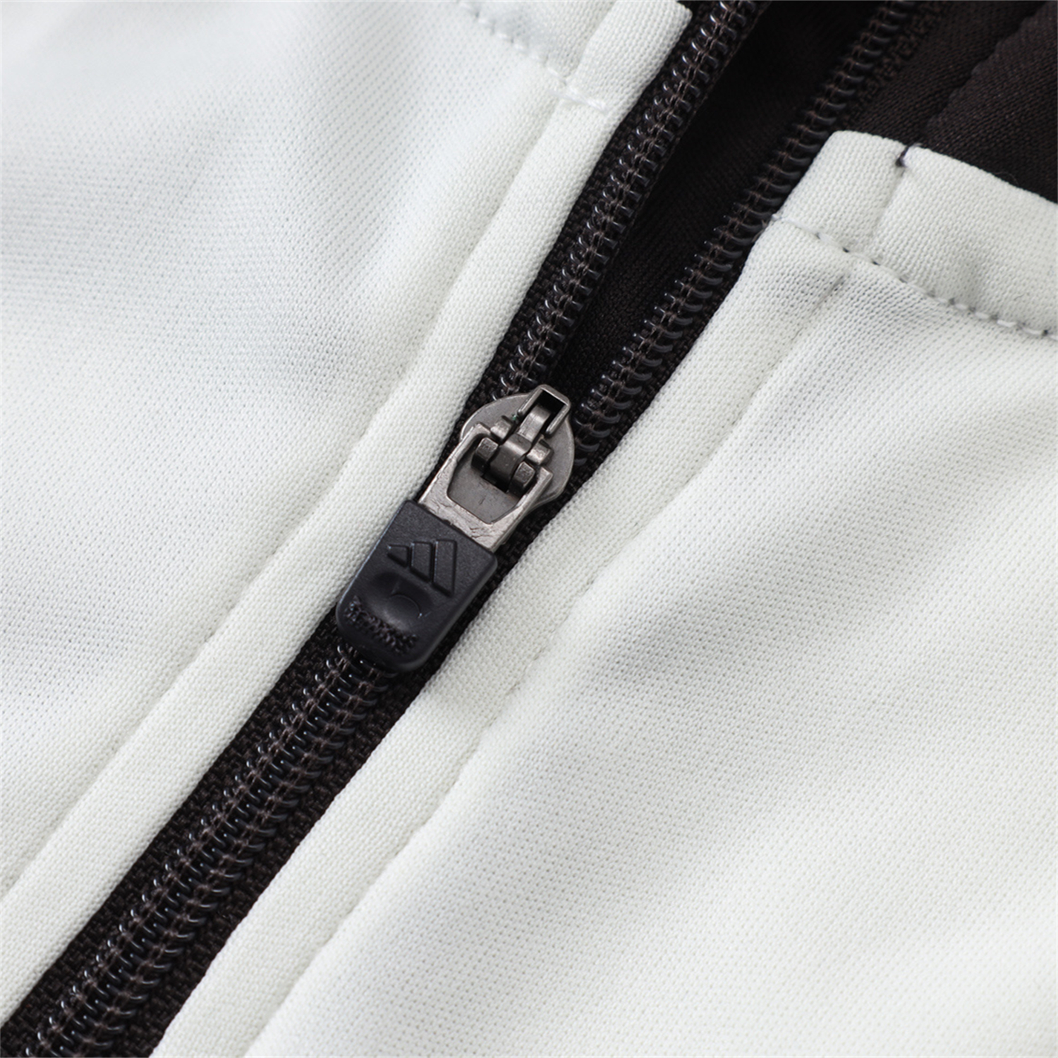 TKH-turbokithub-Flamengo 2026 Long Sleeve Training Set - White Top & Black Pants