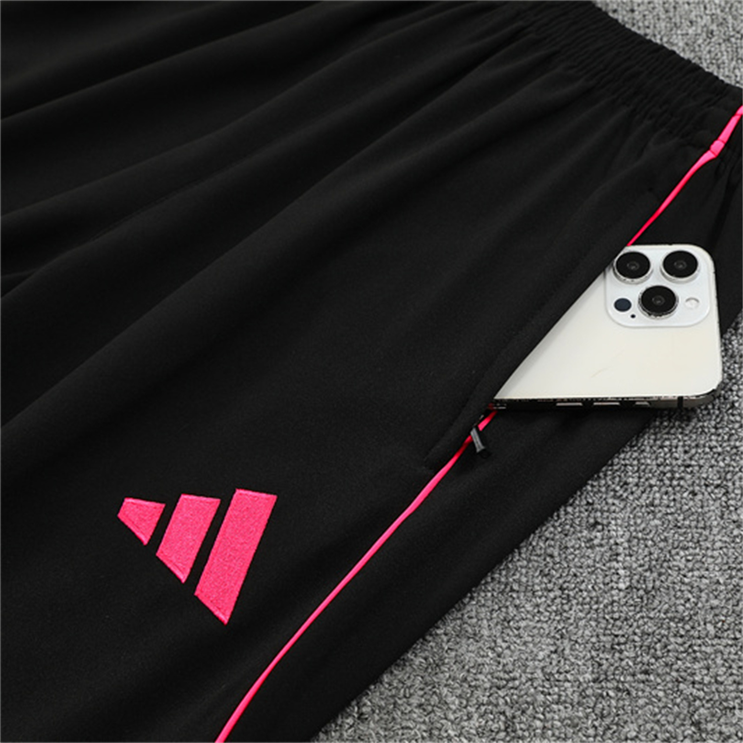 TKH-turbokithub-Arsenal 25-26 Long Sleeve Training Set - Pink Logo Black Top & Black Pants