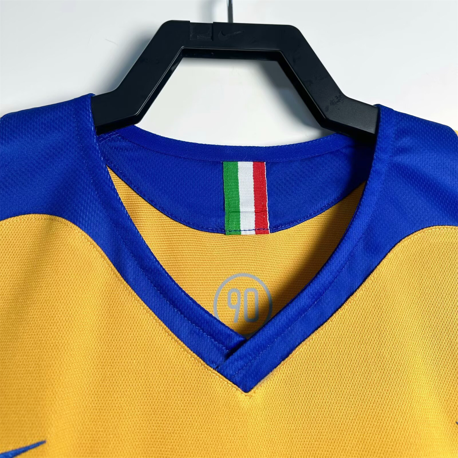 TKH-turbokithub-Retro Juventus 2005-06 Third Jersey