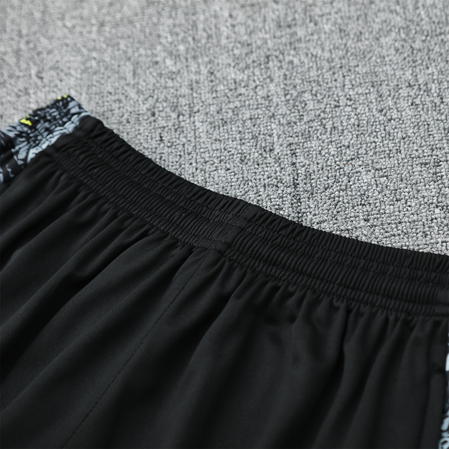 TKH-turbokithub-Brazil 25-26 Gray Jesus Statue Short-Sleeve Training Set - Gray Top & Black Shorts