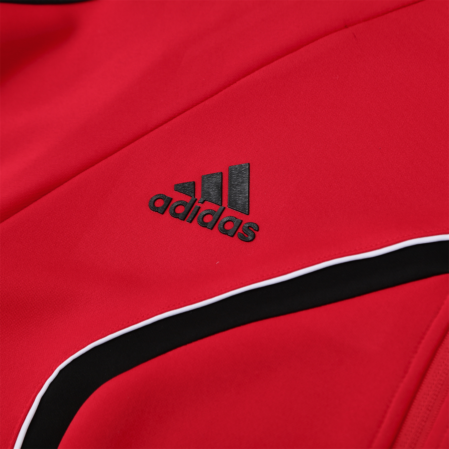 TKH-turbokithub-Liver.pool 25-26 Jacket Training Tracksuit - Red Jackets & Deep Blue Pants