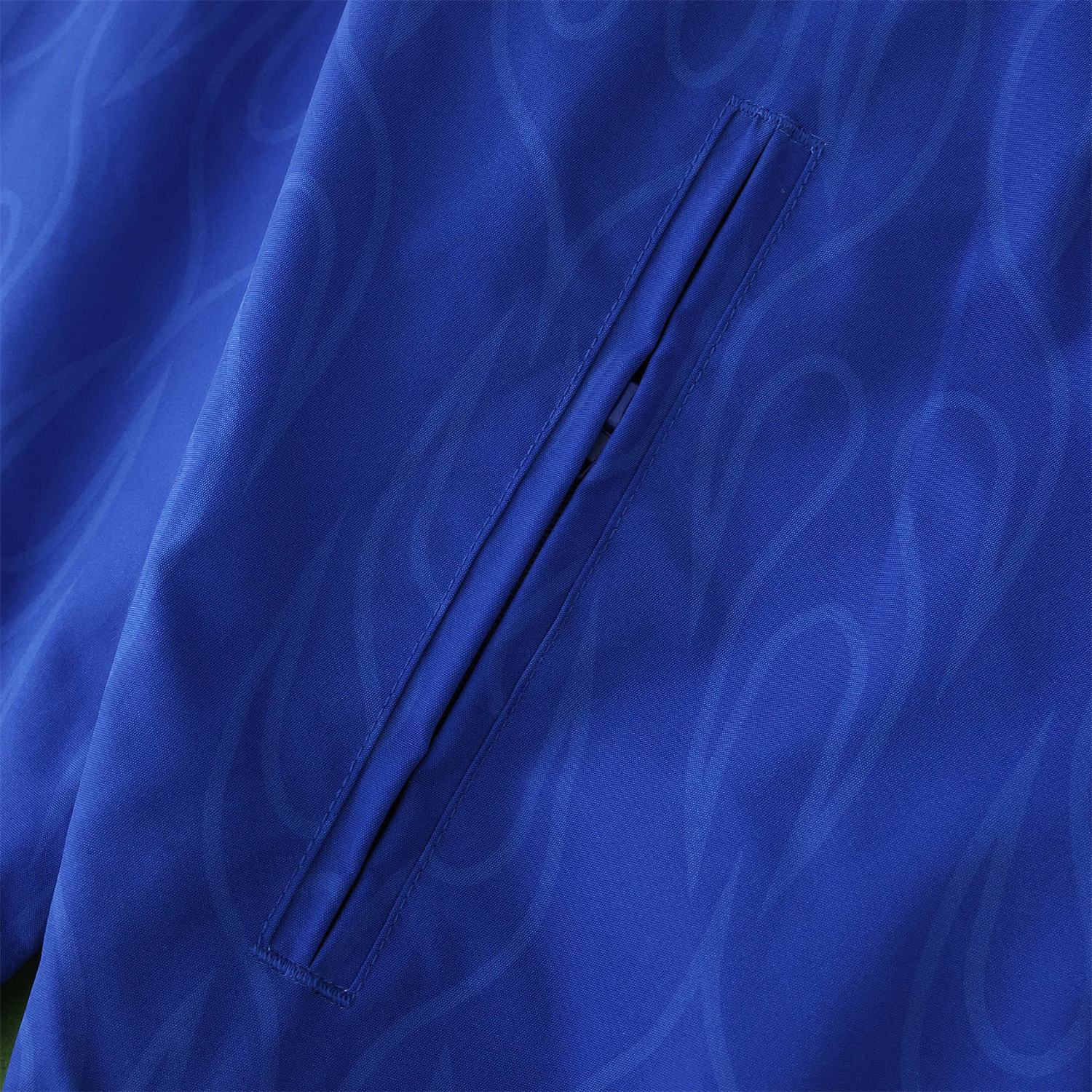 TKH-turbokithub-Retro Japan 1998 Throwback Double Sided Reversible Windbreaker - White & Blue