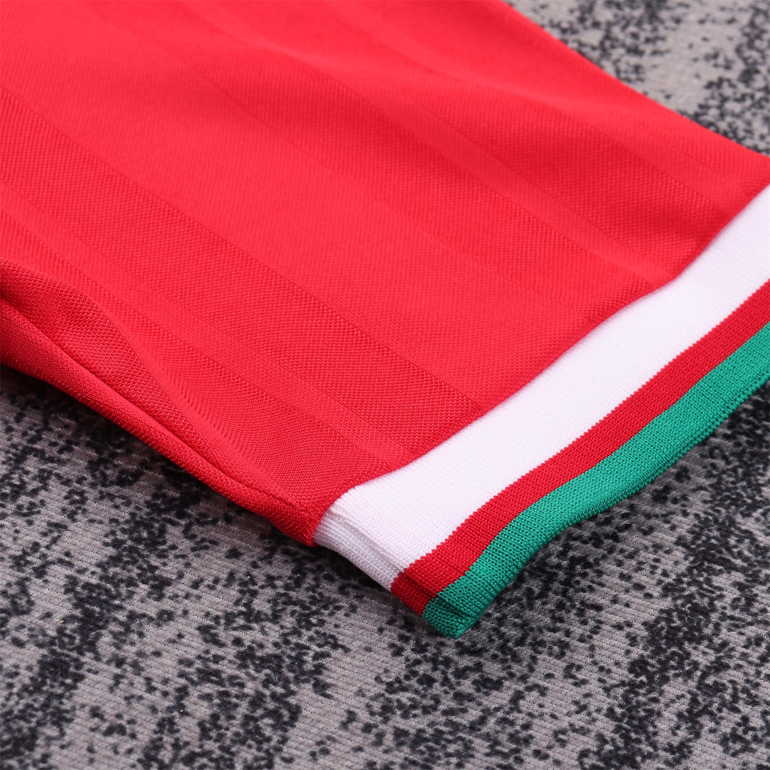 TKH-turbokithub-Retro Liver.pool 1993-95 Home Kids Kit