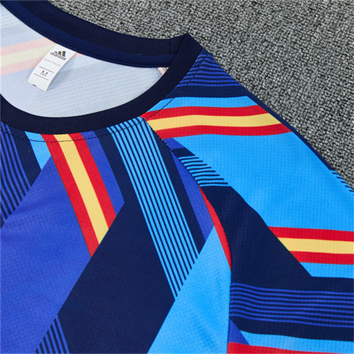 TKH-turbokithub-Spain 2026 Kids Short-Sleeve Training Set - Royal Blue And Yellow Top & Royal Blue Shorts