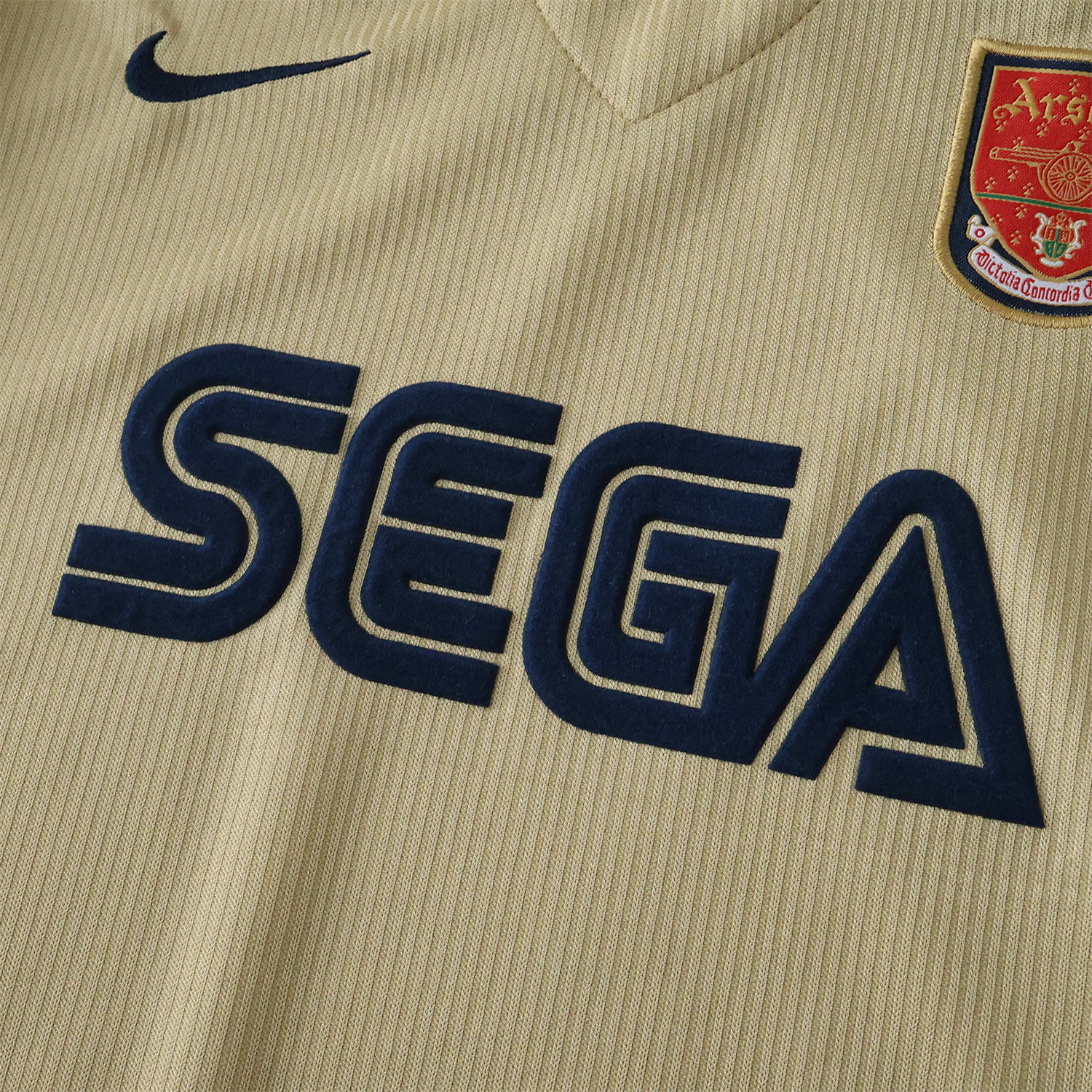 TKH-turbokithub-Retro Arsenal 2001-02 Away Kids Kit
