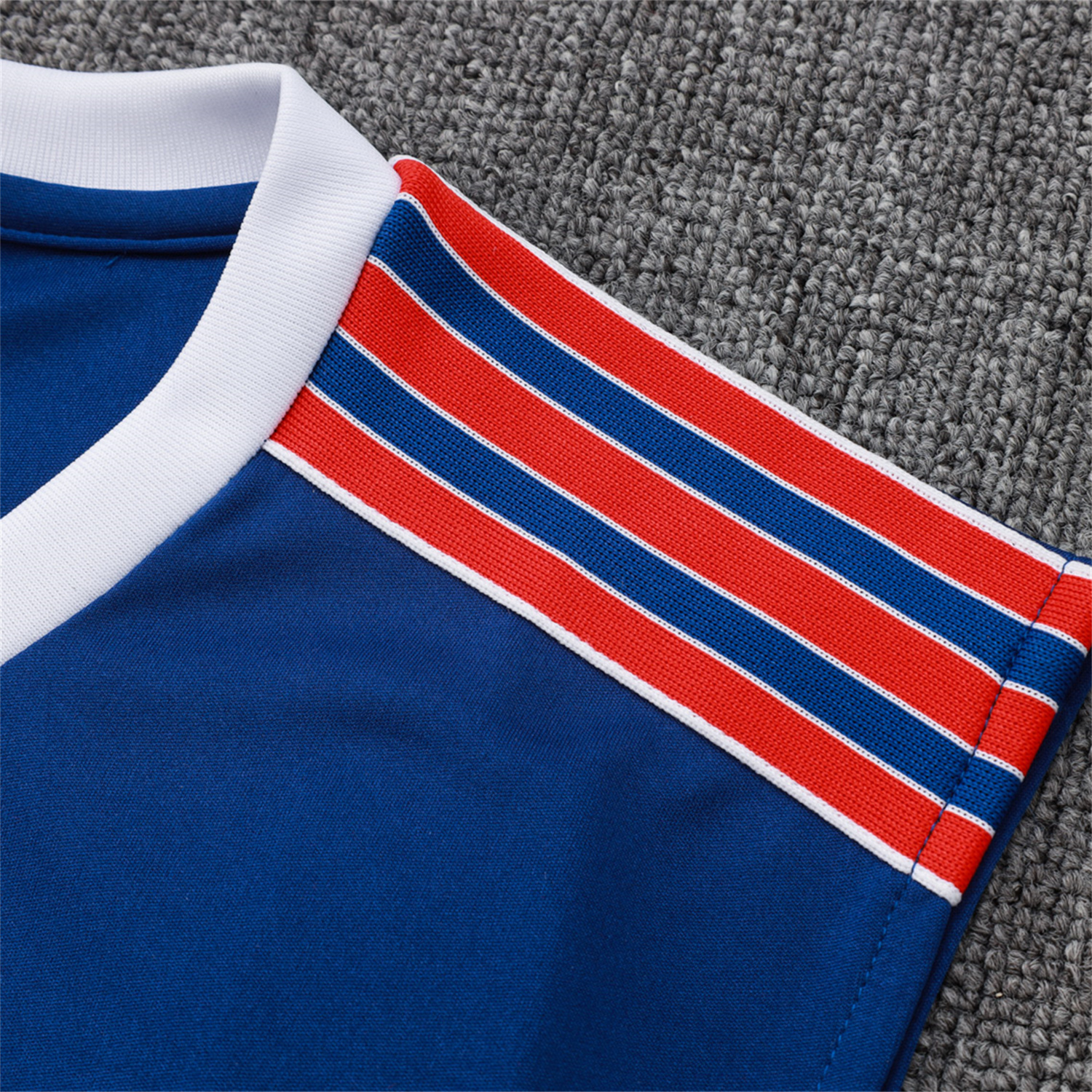 TKH-turbokithub-Arsenal 25-26 Throwback Trefoil Vest Training Set - Royal Blue Vest and Shorts