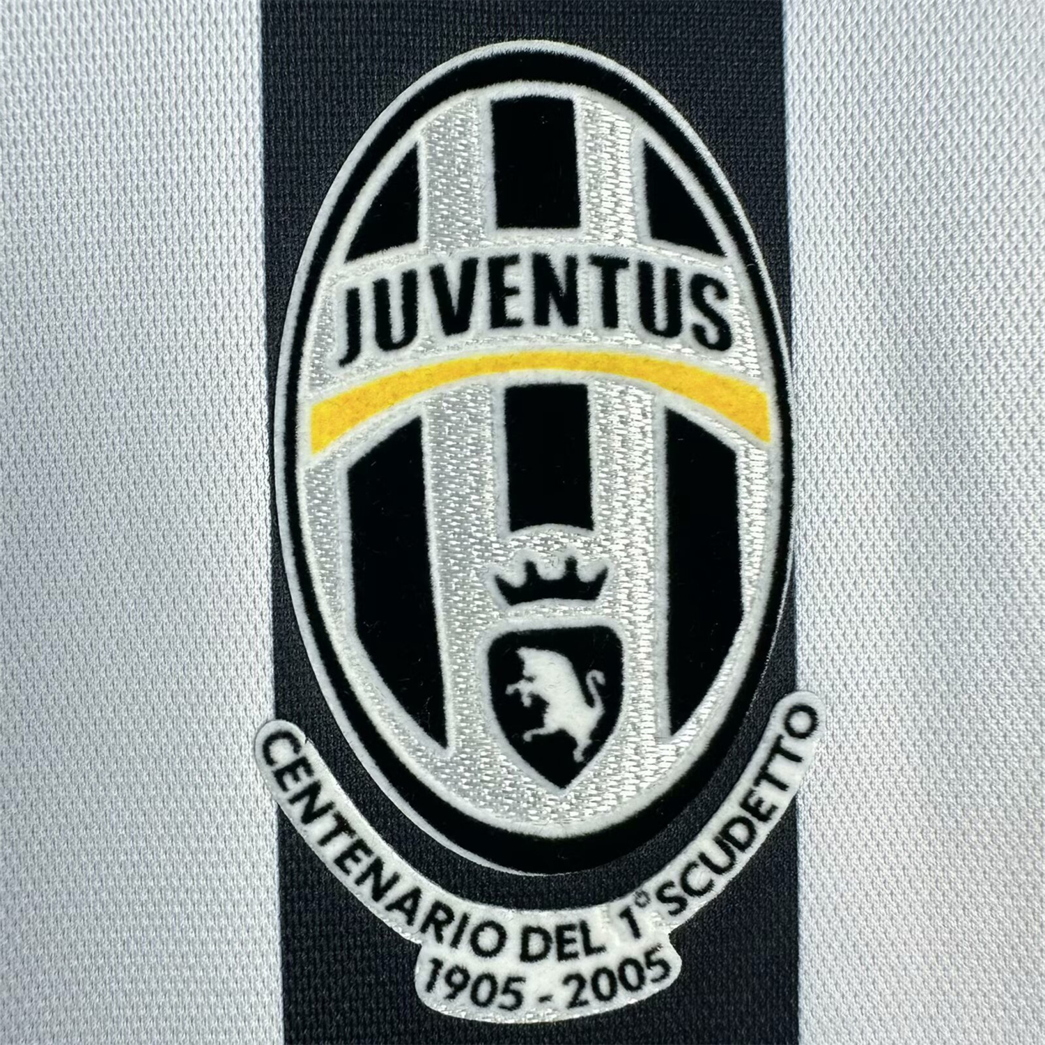 TKH-turbokithub-Retro Juventus 2005-06 Home Jersey