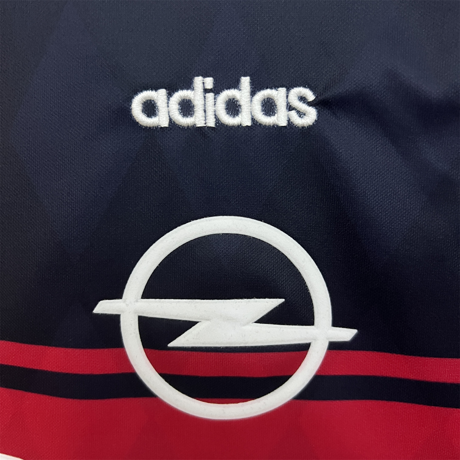 TKH-turbokithub-Retro Bayern Munich 1997-99 Home Kids Kit