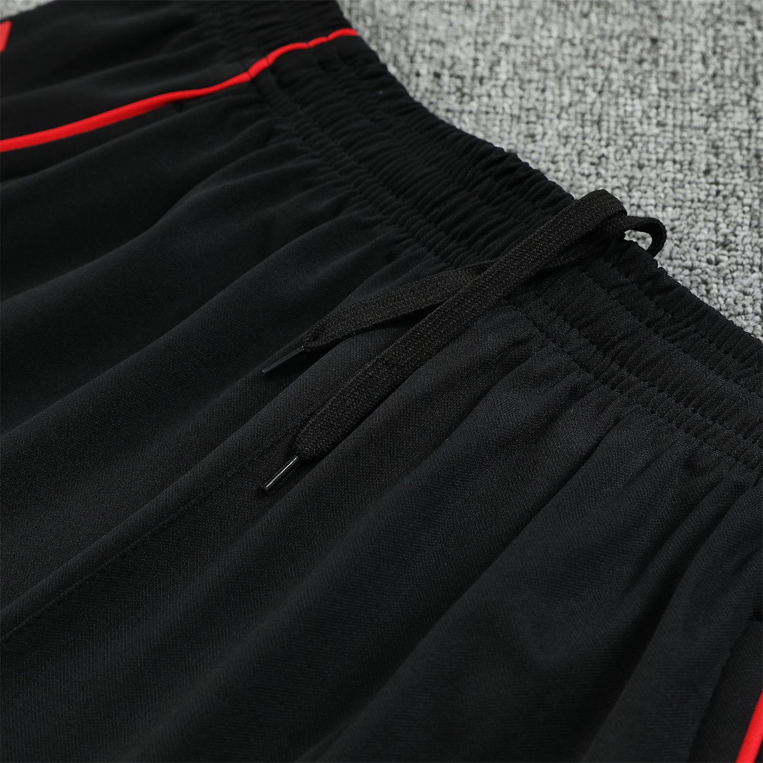 TKH-turbokithub-Manchester United 25-26 Vest Training Set - Pure Red Vest & Black Shorts