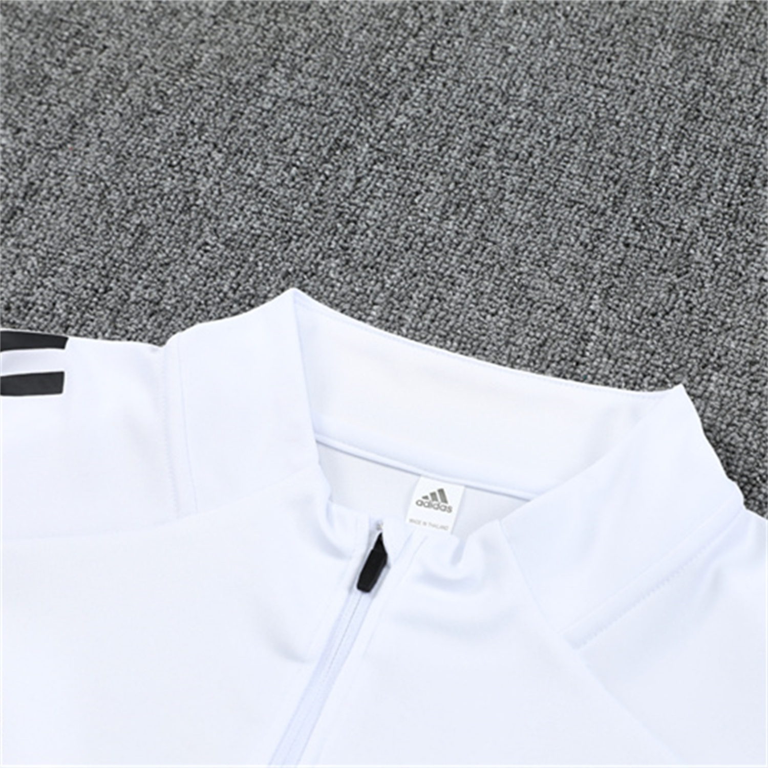 TKH-turbokithub-INT M.A.M 25-26 Kid Long Sleeves Training Set - White Top & Black Pants