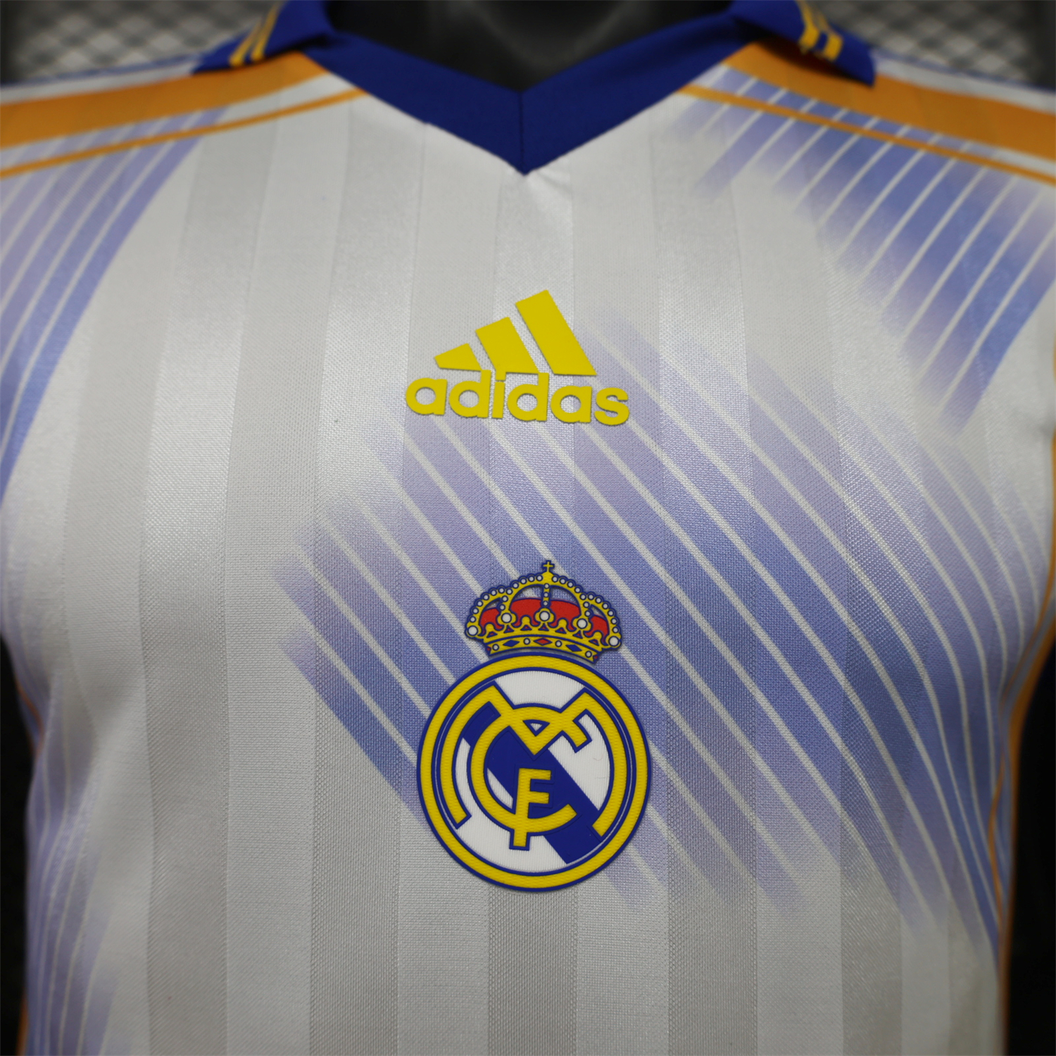 TKH-turbokithub-Real Madrid 26-27 Retro Style White-Purple Gradient Jersey - Player Version
