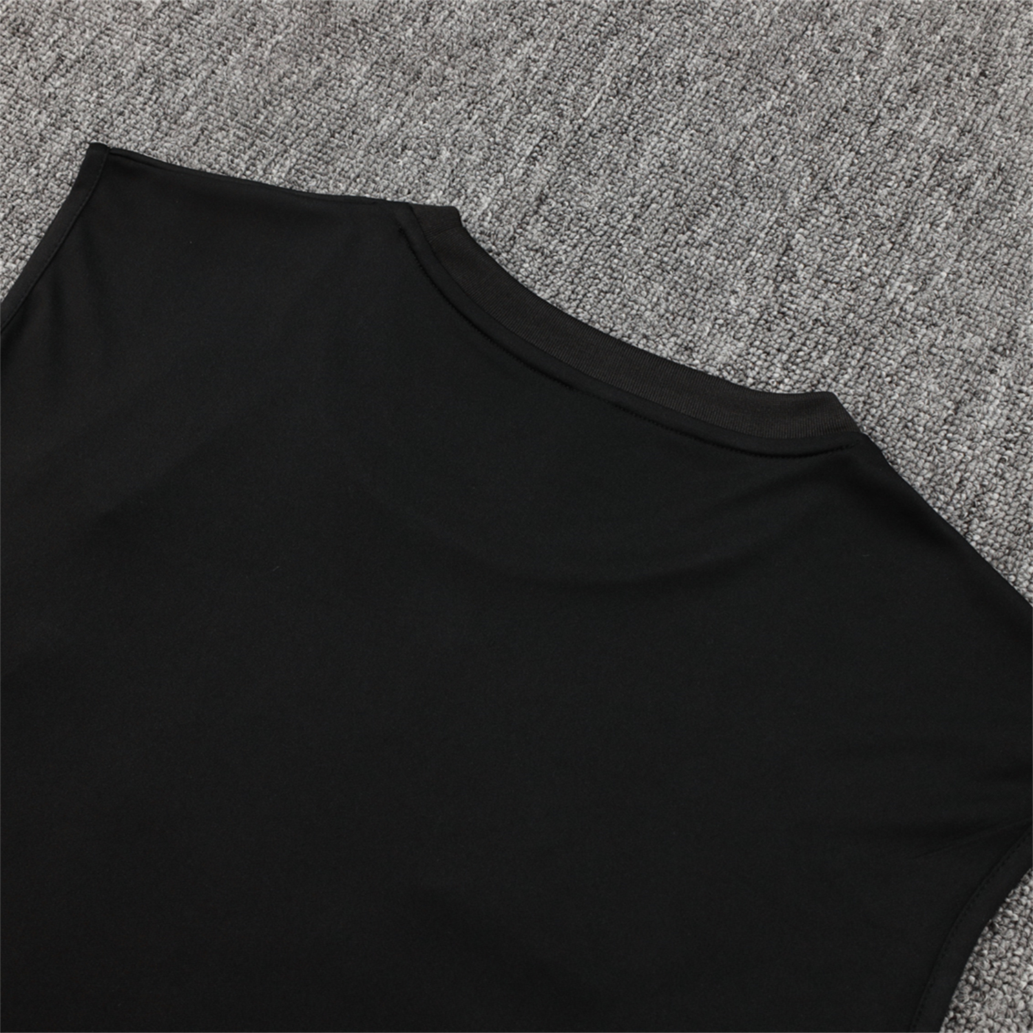 TKH-turbokithub-Liver.pool 25-26 Vest Training Set - Black Vest & Black Shorts