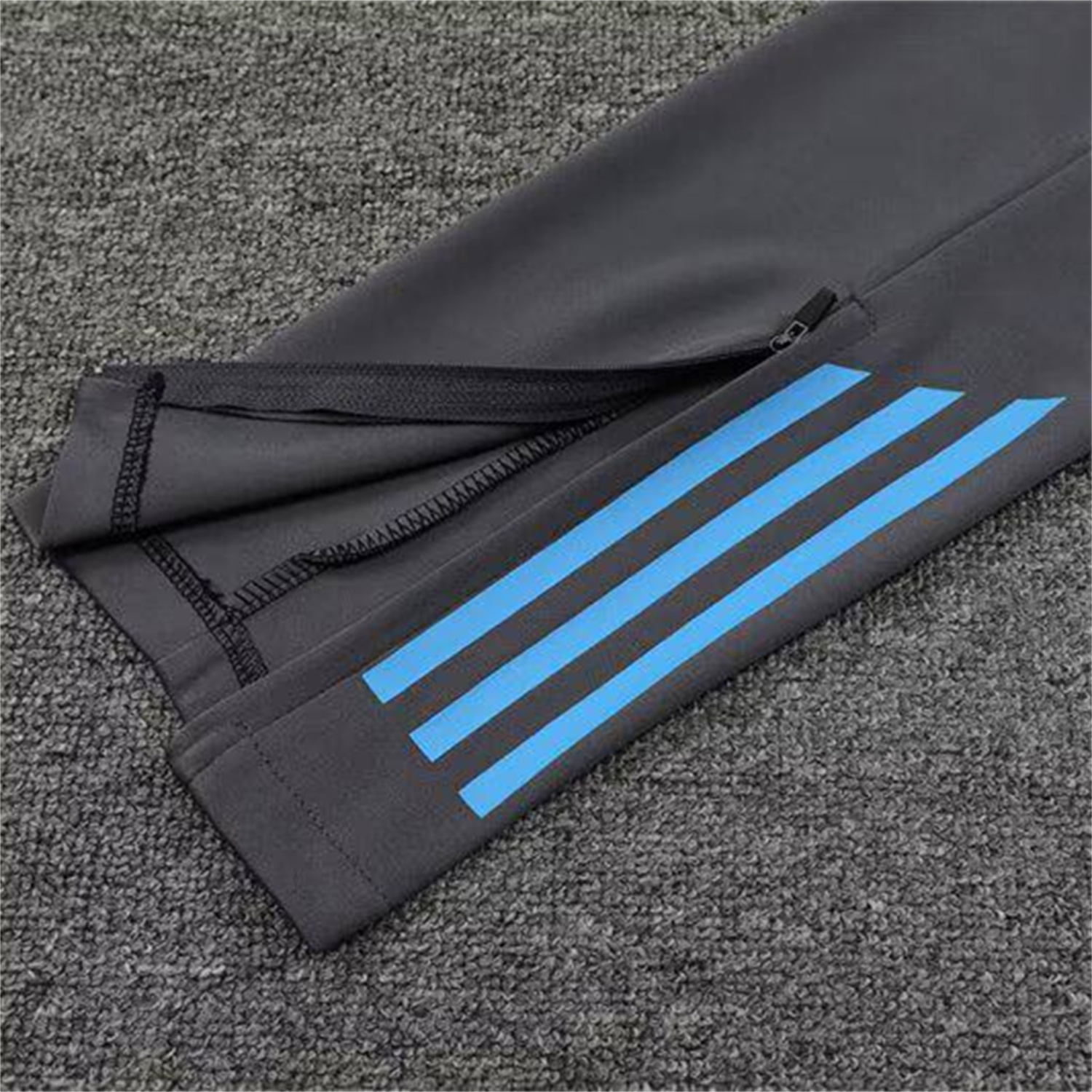 TKH-turbokithub-Argentina 25-26 Kids Long Sleeve Training Set - Gold Top and Grey Pants