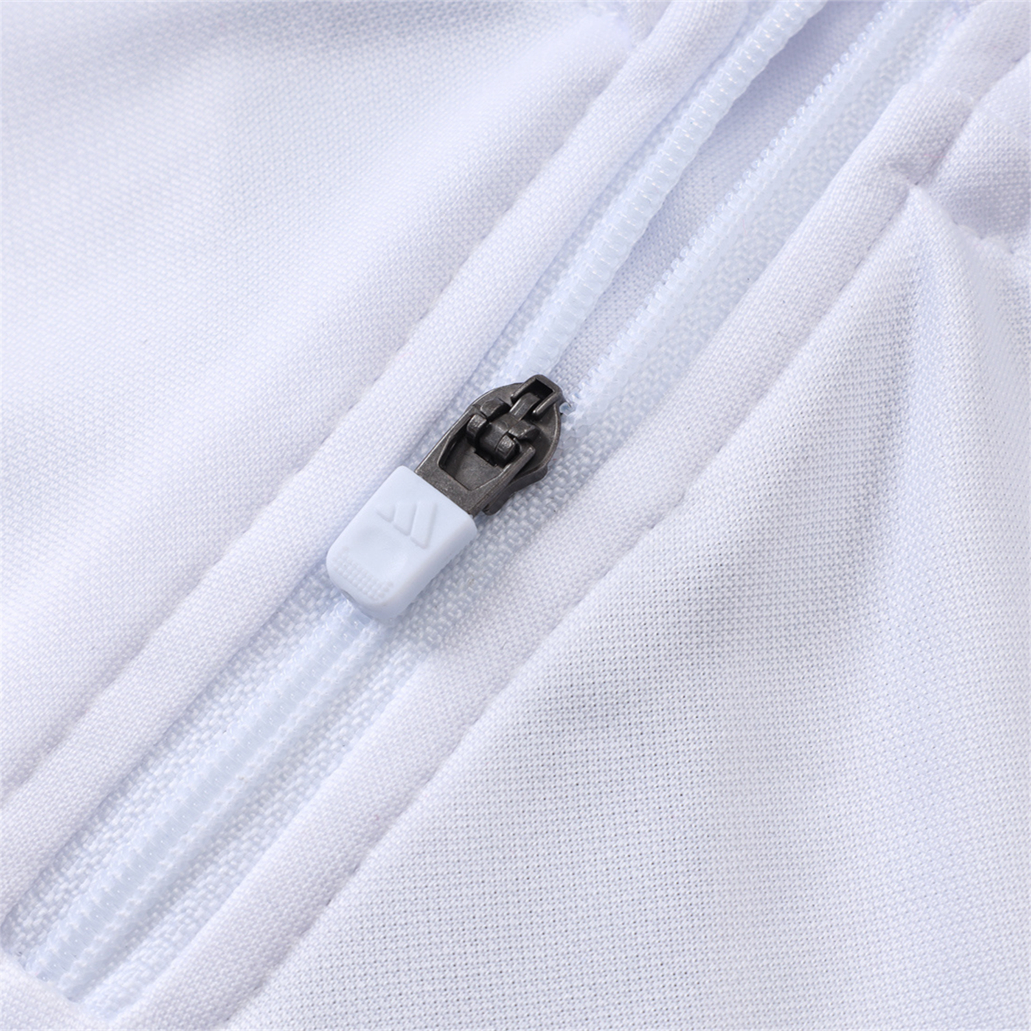 TKH-turbokithub-Colombia 2026 Long Sleeve Training Set - White Top & Black Pants