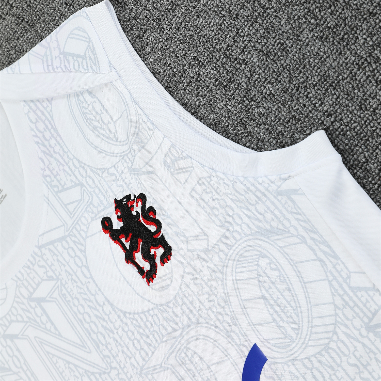 TKH-turbokithub-C.h.e.l.s.e.a 25-26 Training Vest Suit - White