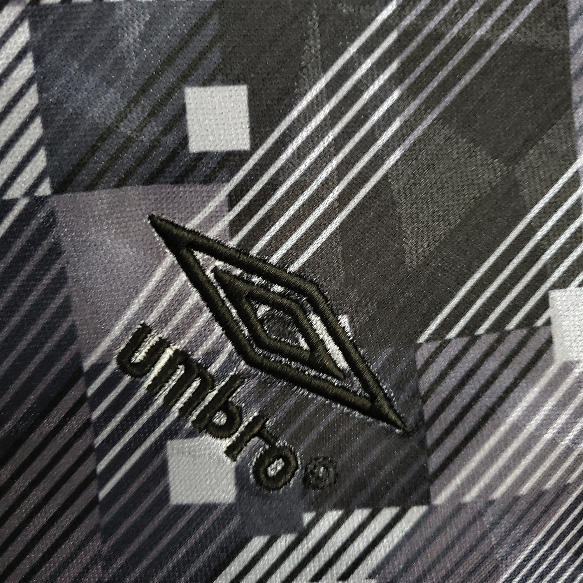 TKH-turbokithub-Retro England 1990 Black Jersey