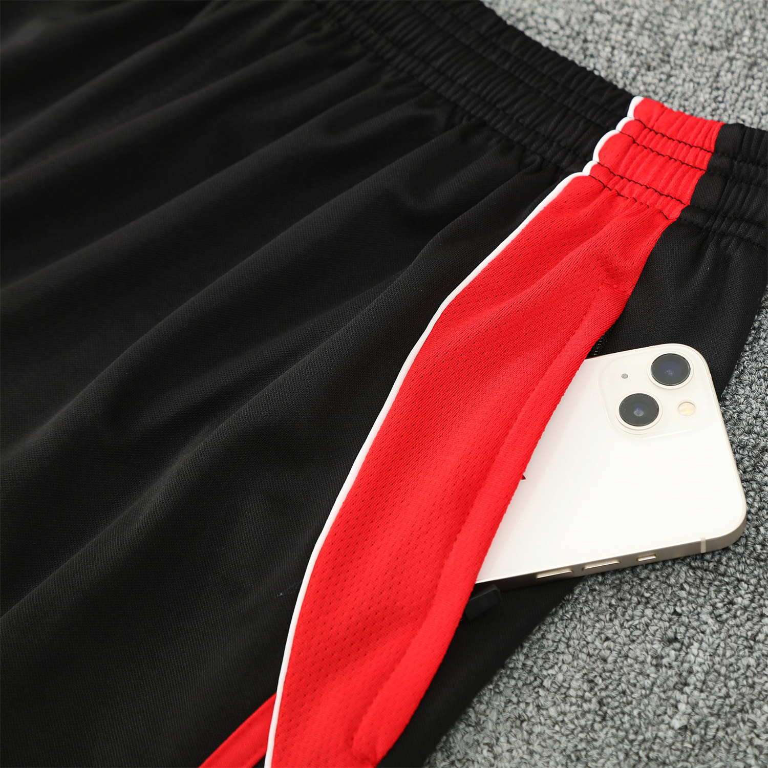 TKH-turbokithub-Manchester United 25-26 Short-Sleeve Training Set - Red Edge White Top & Black Shorts