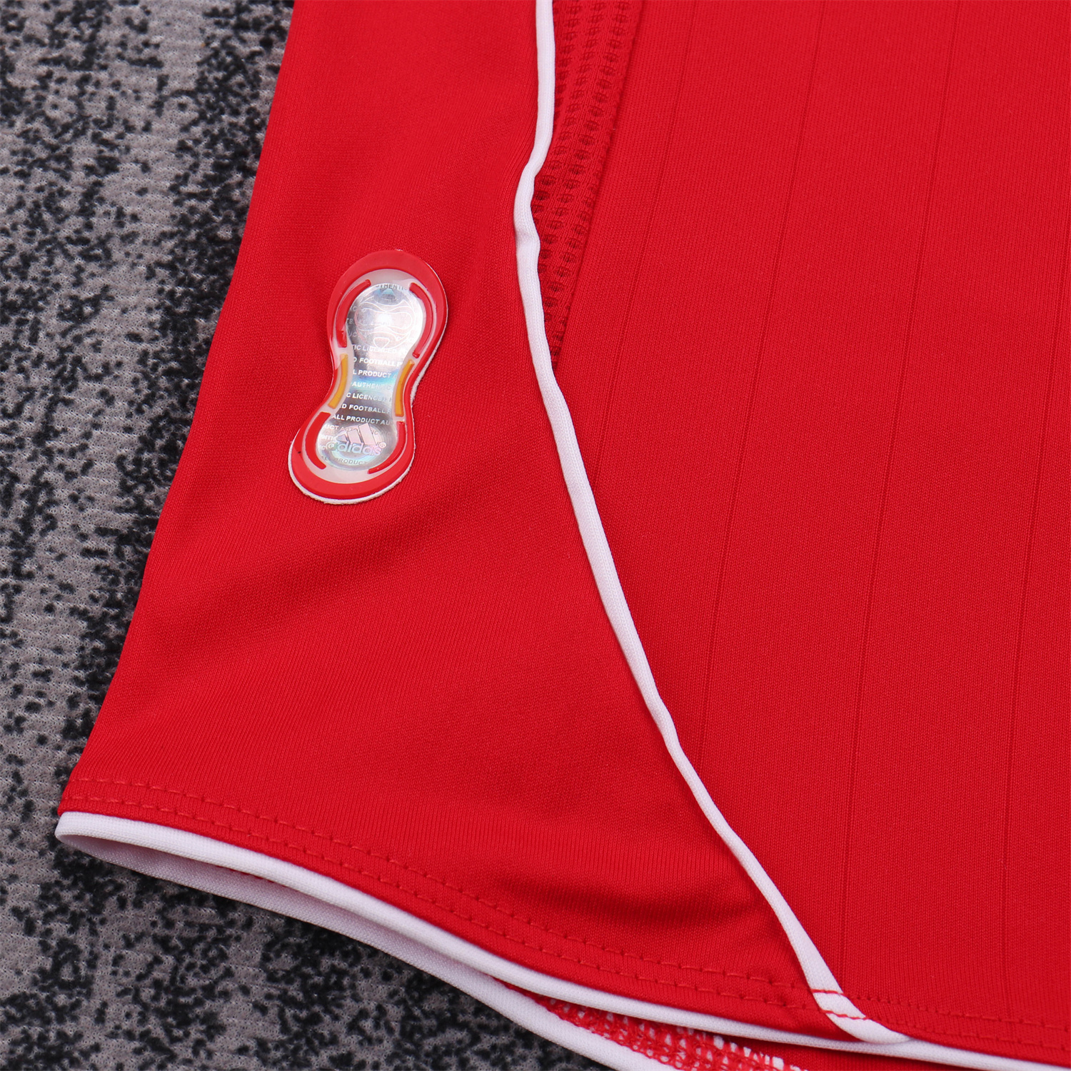 TKH-turbokithub-Retro Liver.pool 2006-08 Home Kids Kit