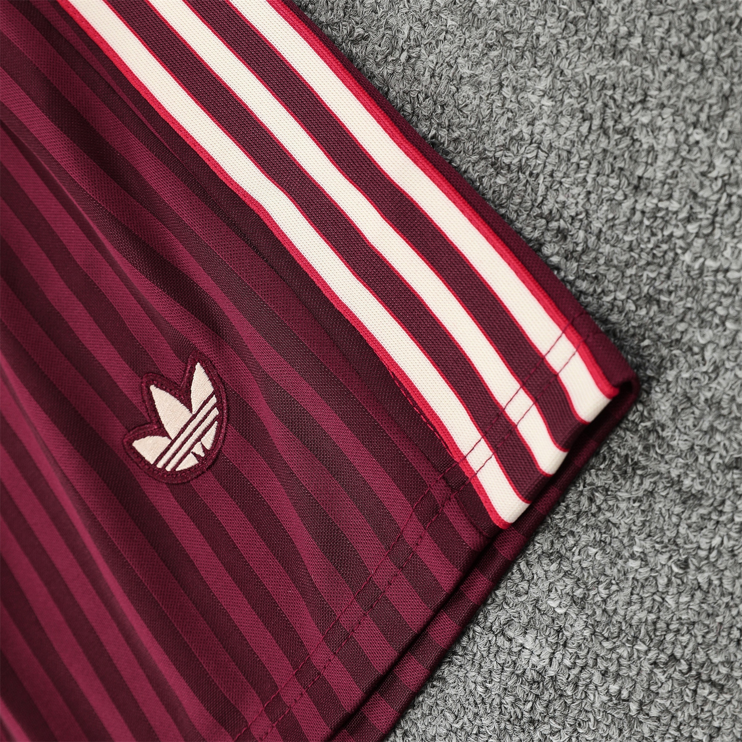 TKH-turbokithub-Bayern Munich 25-26 Vest Training Set - Wine Red Lines Vest & Wine Red Lines Shorts