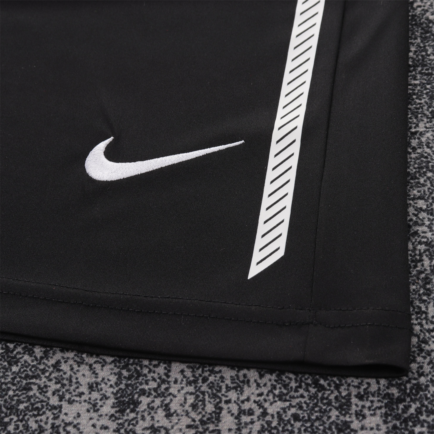 TKH-turbokithub-Retro Manchester United 2010-11 Away Kids Kit - Champions League Version