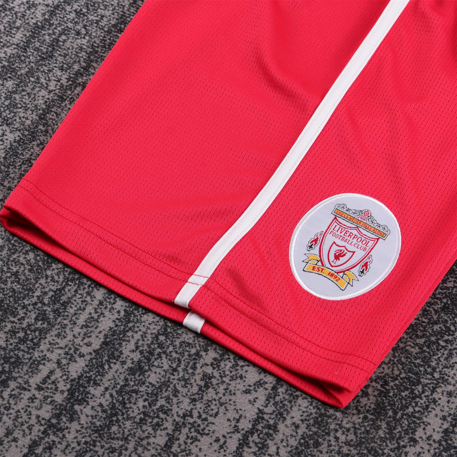 TKH-turbokithub-Retro Liver.pool 1997-98 Home Kids Kit