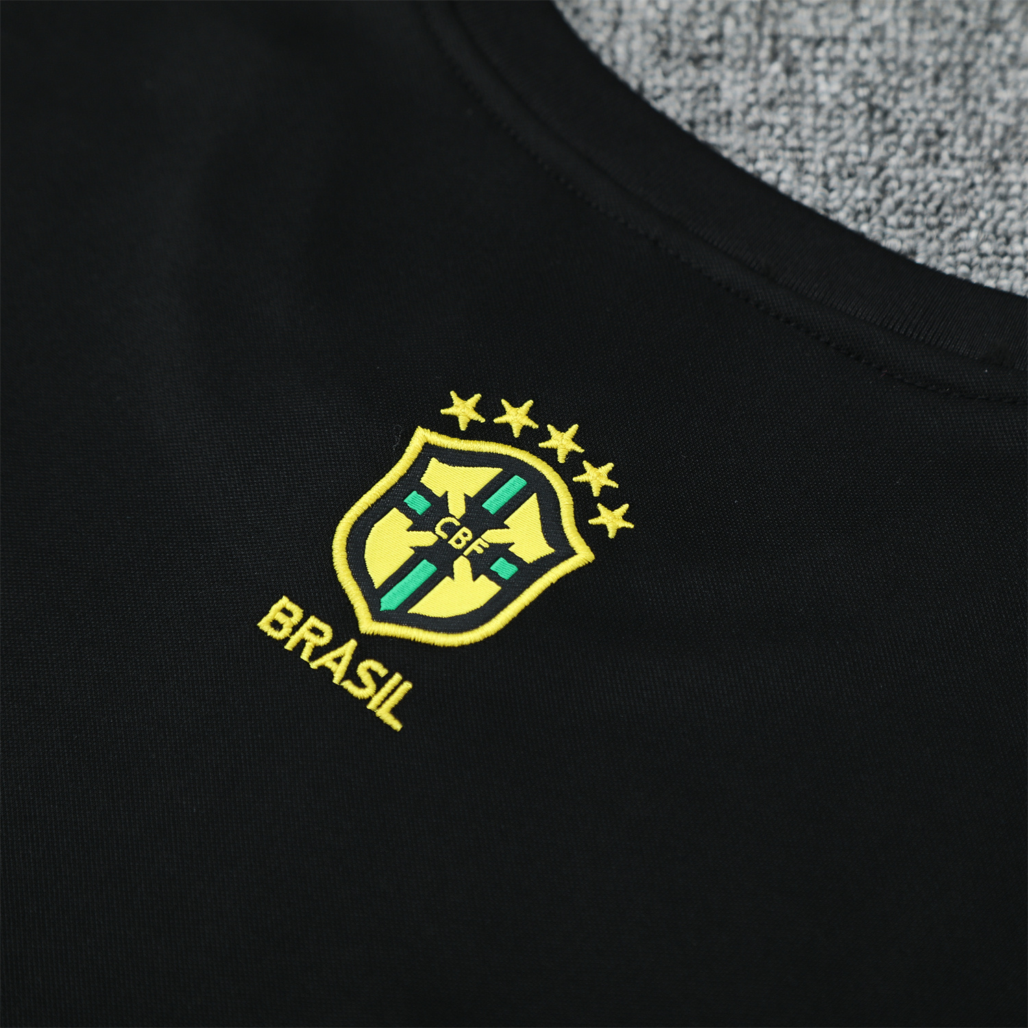 TKH-turbokithub-Brazil 25-26 Gray Jesus Statue Vest Training Set - Gray Vest & Black Shorts