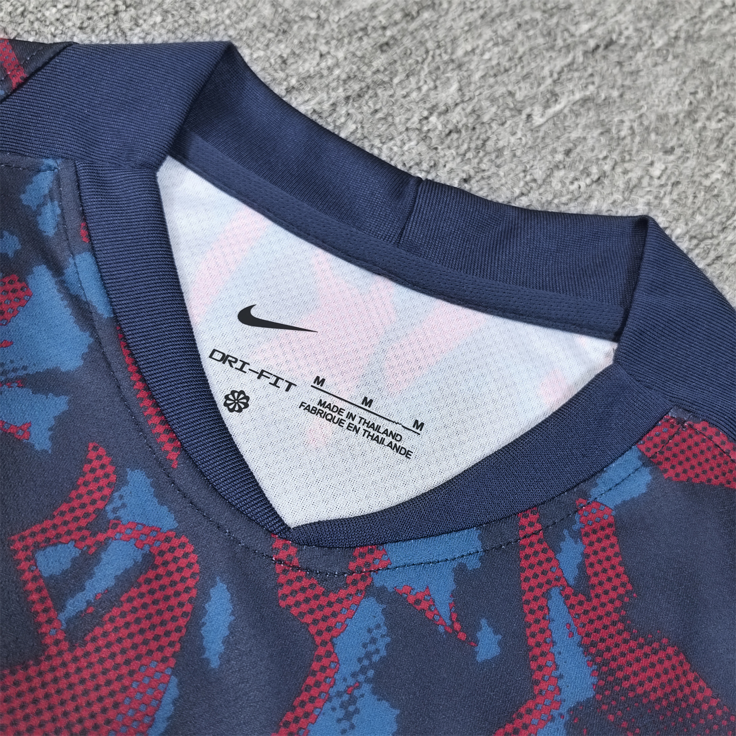 TKH-turbokithub-Barcelona 25-26 Deep Blue Training Jersey with Red and Blue Tree Pattern - Fans Version