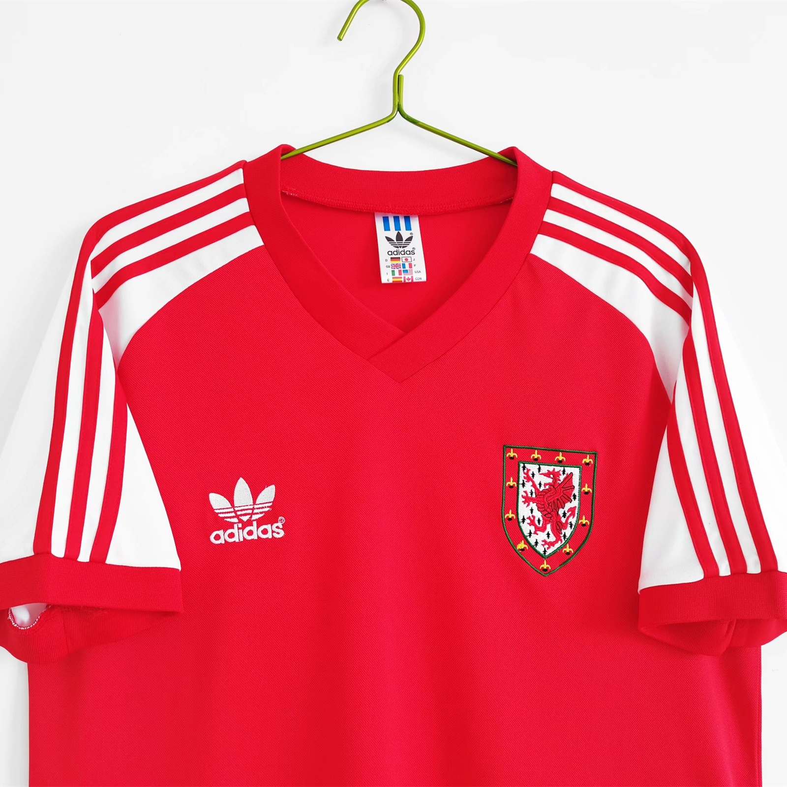 TKH-turbokithub-Retro Wales 1982 Home Stadium Jersey
