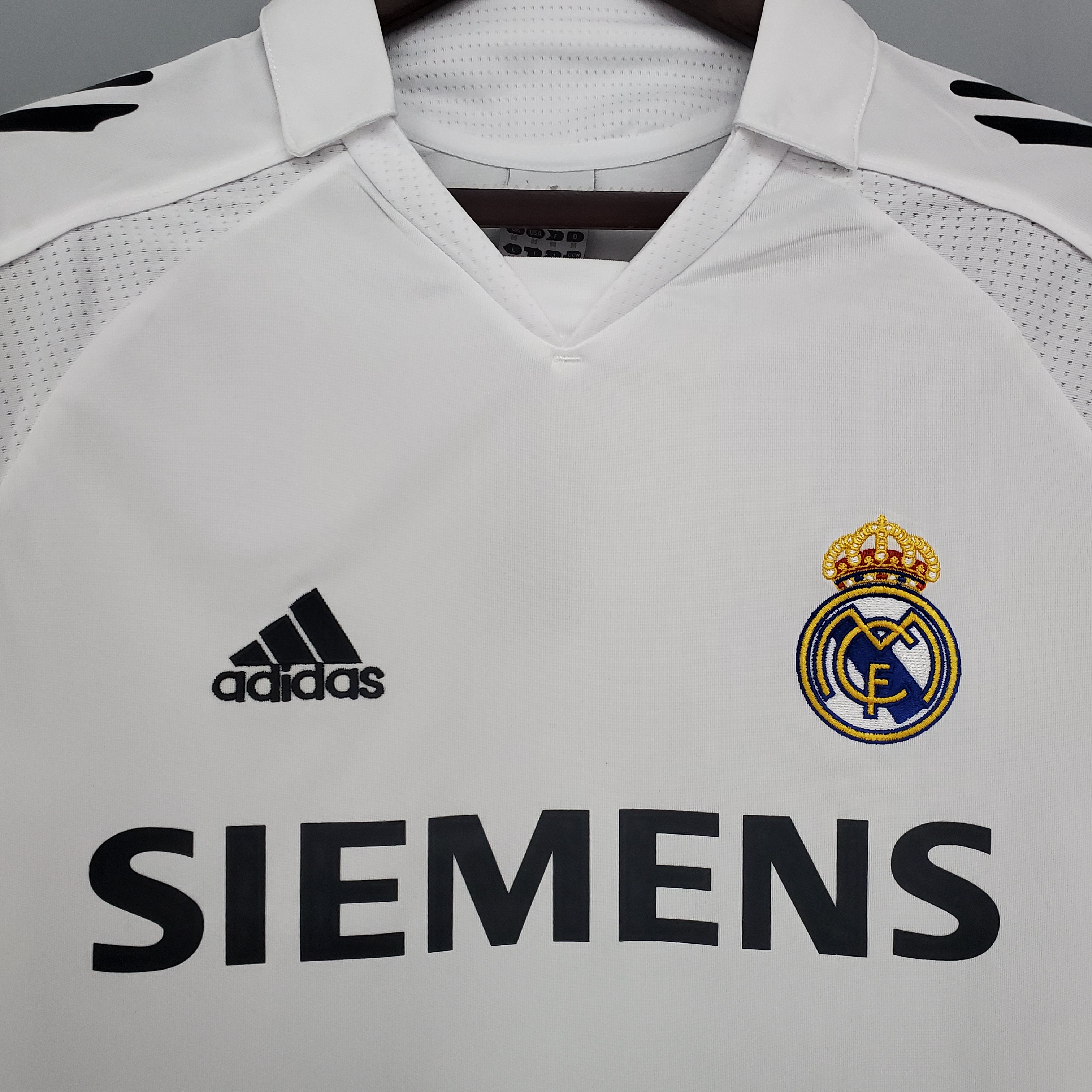 TKH-turbokithub-Retro Real Madrid 05-06 Home Stadium Long Sleeve Jersey