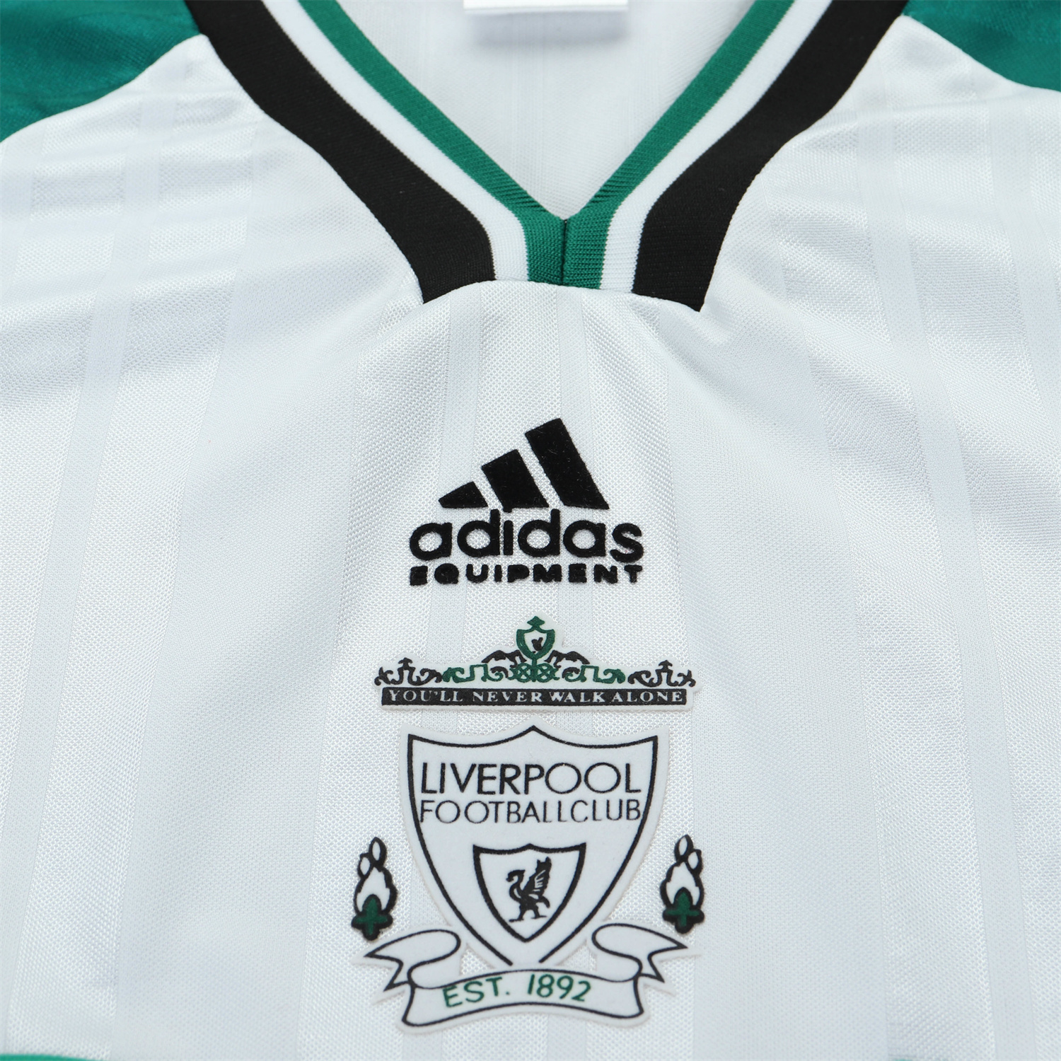 TKH-turbokithub-Retro Liver.pool 1993-95 Away Kids Kit