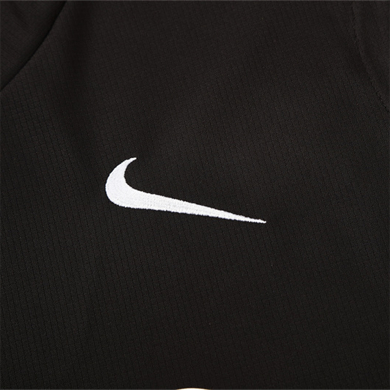 TKH-turbokithub-Brazil 25-26 Short-Sleeve Training Set - Black Top & Black Shorts