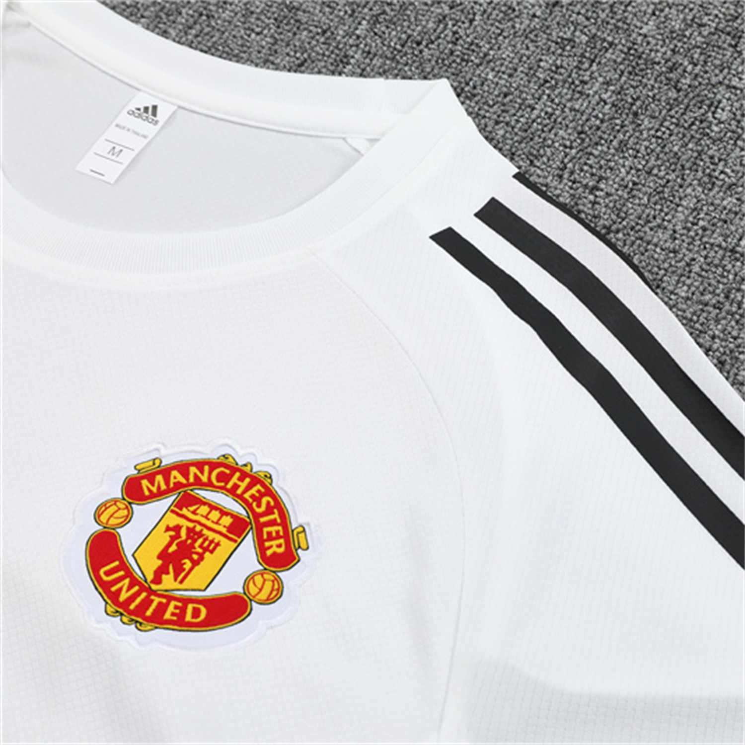 TKH-turbokithub-Manchester United 25-26 Kid Short-Sleeve Training Set - White Top & Black Shorts