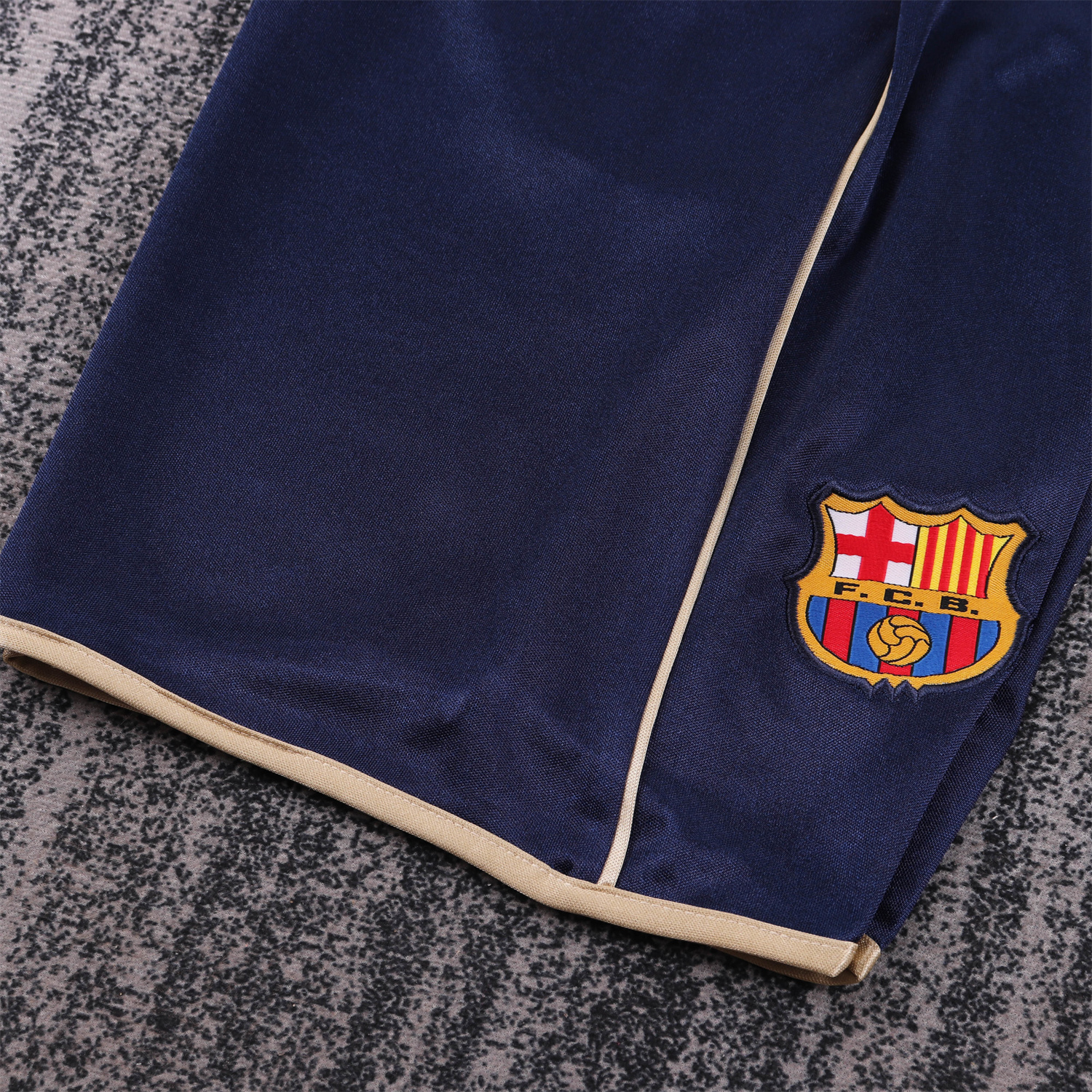 TKH-turbokithub-Retro Barcelona 2001-02 Away Kids Kit