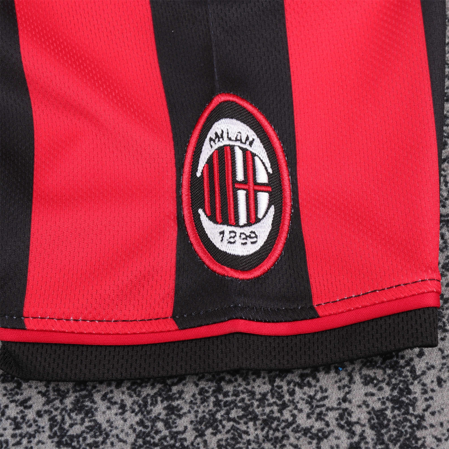 TKH-turbokithub-Retro AC Milan 1996-97 Home Kids Kit