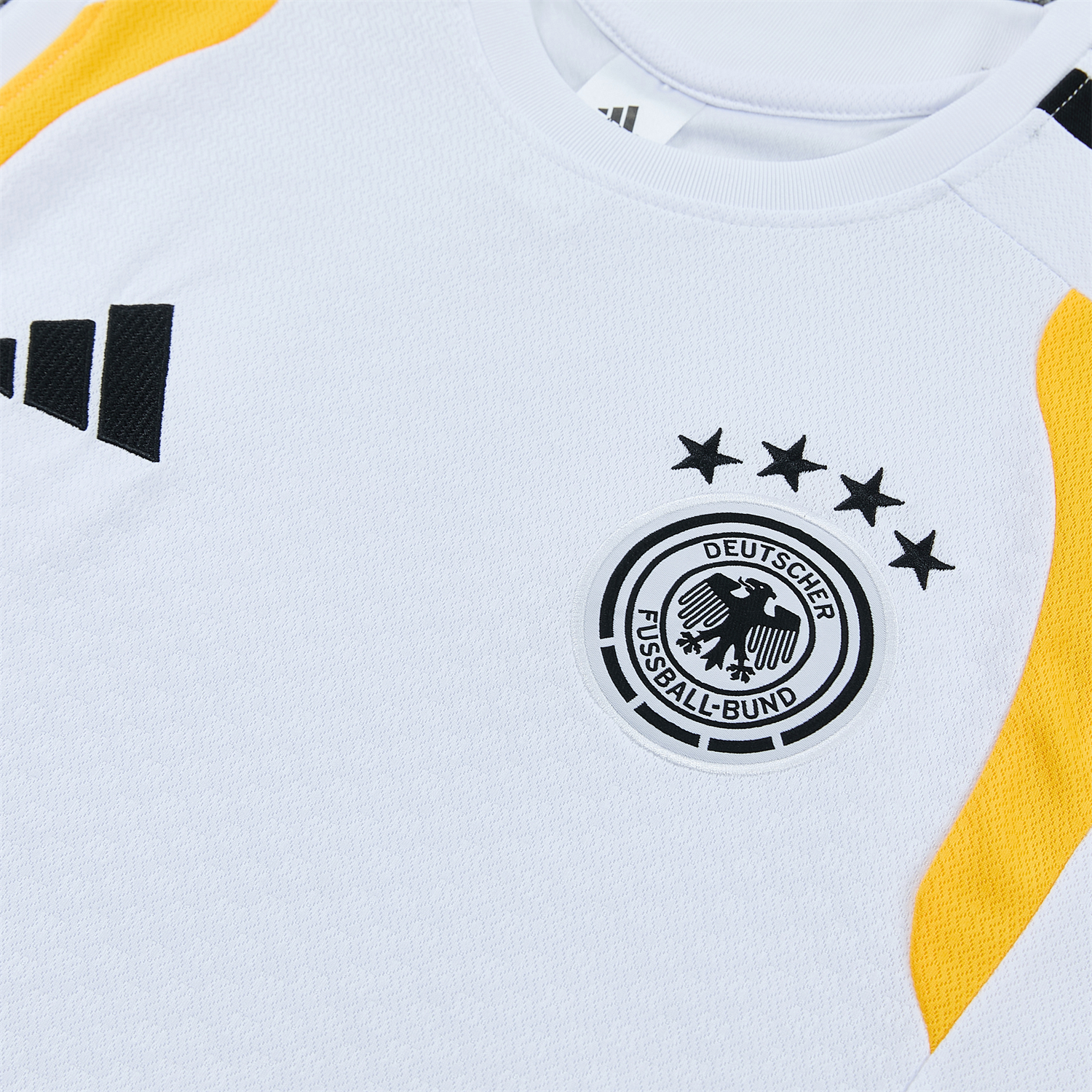 TKH-turbokithub-Germany 2026 Vest Training Set - White Vest and Black Shorts