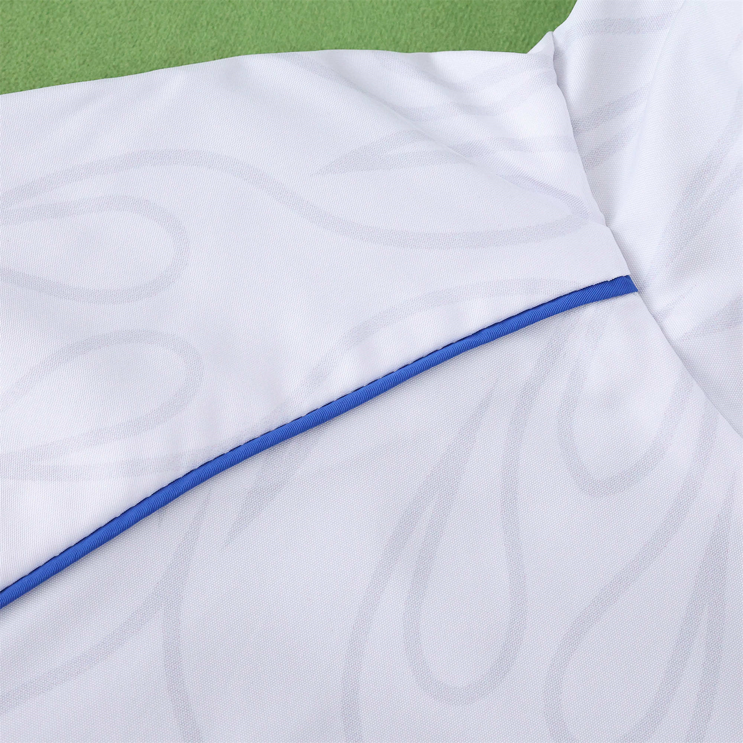 TKH-turbokithub-Retro Japan 1998 Throwback Double Sided Reversible Windbreaker - White & Blue