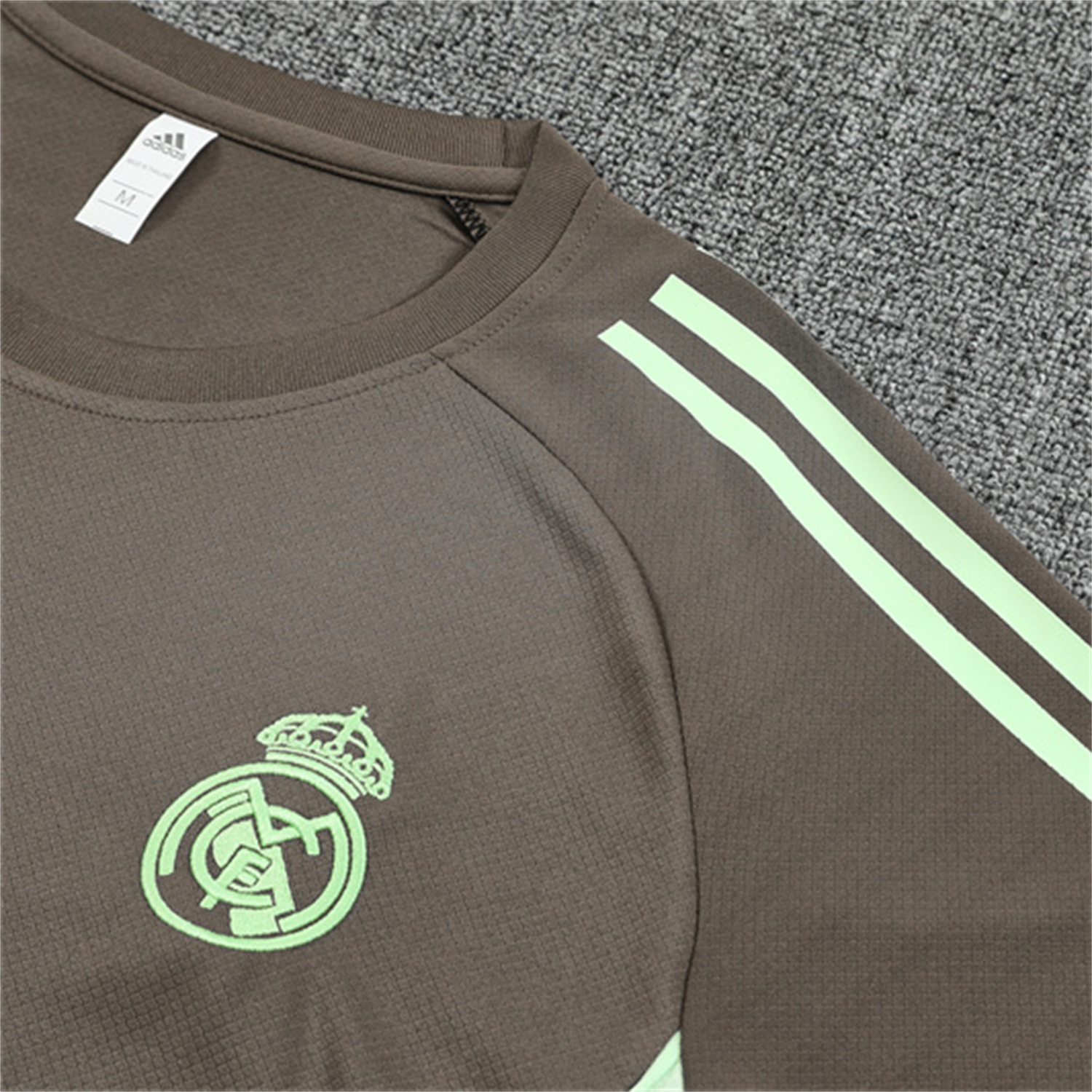 TKH-turbokithub-Real Madrid 25-26 Kids Short-Sleeve Training Set - Dark Khaki Top and Shorts