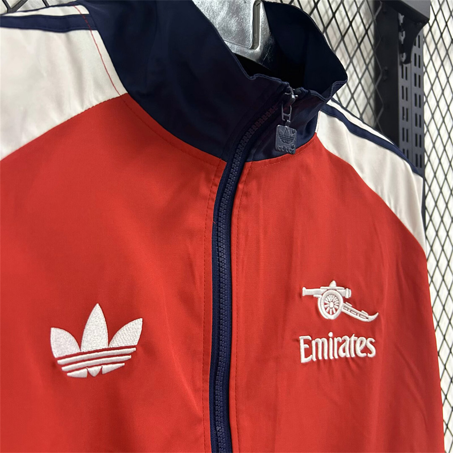 TKH-turbokithub-Arsenal 25-26 Originals Trefoil Windbreaker Jacket - Red