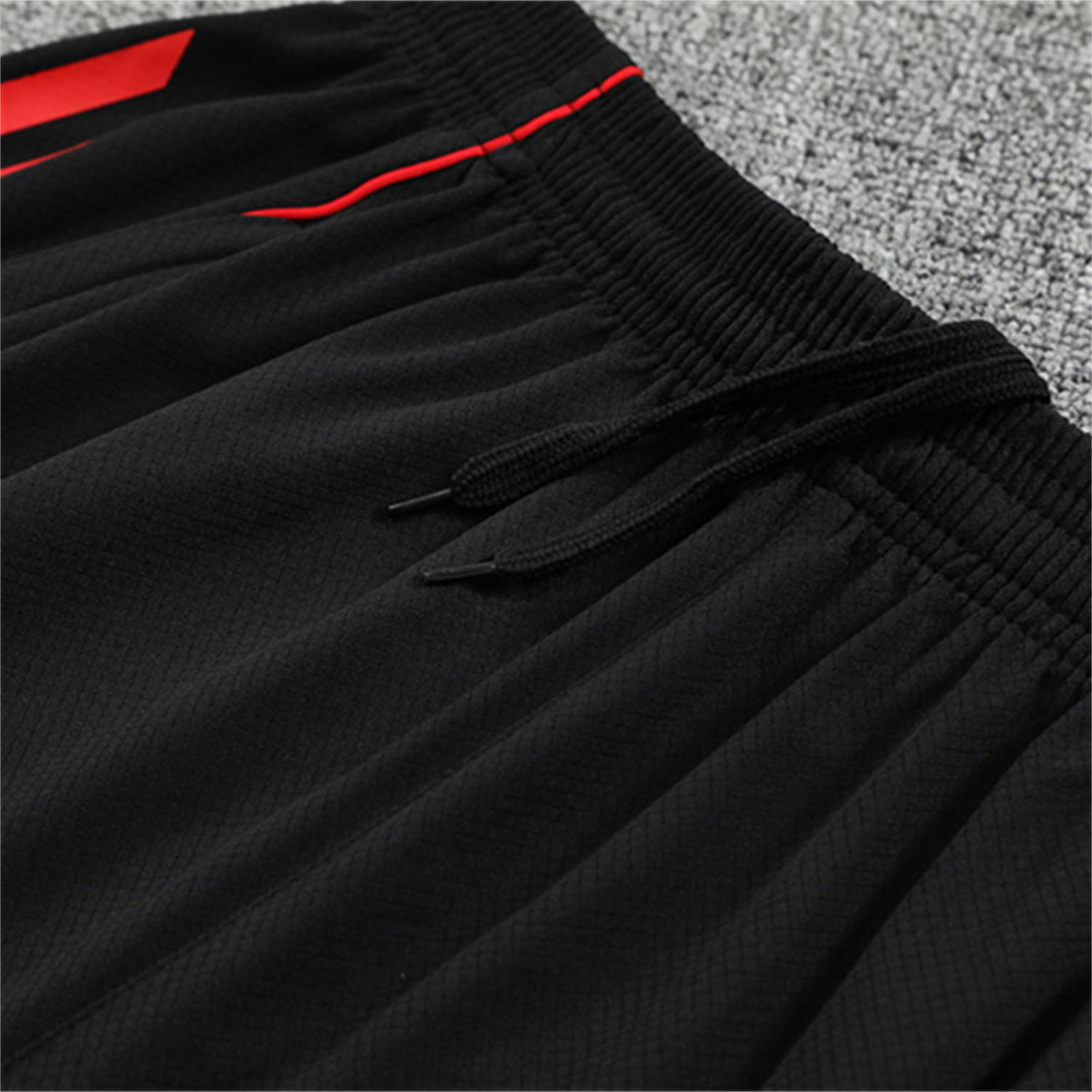 TKH-turbokithub-Liver.pool 25-26 Short-Sleeve Training Set - Red Camouflage Top & Black Shorts