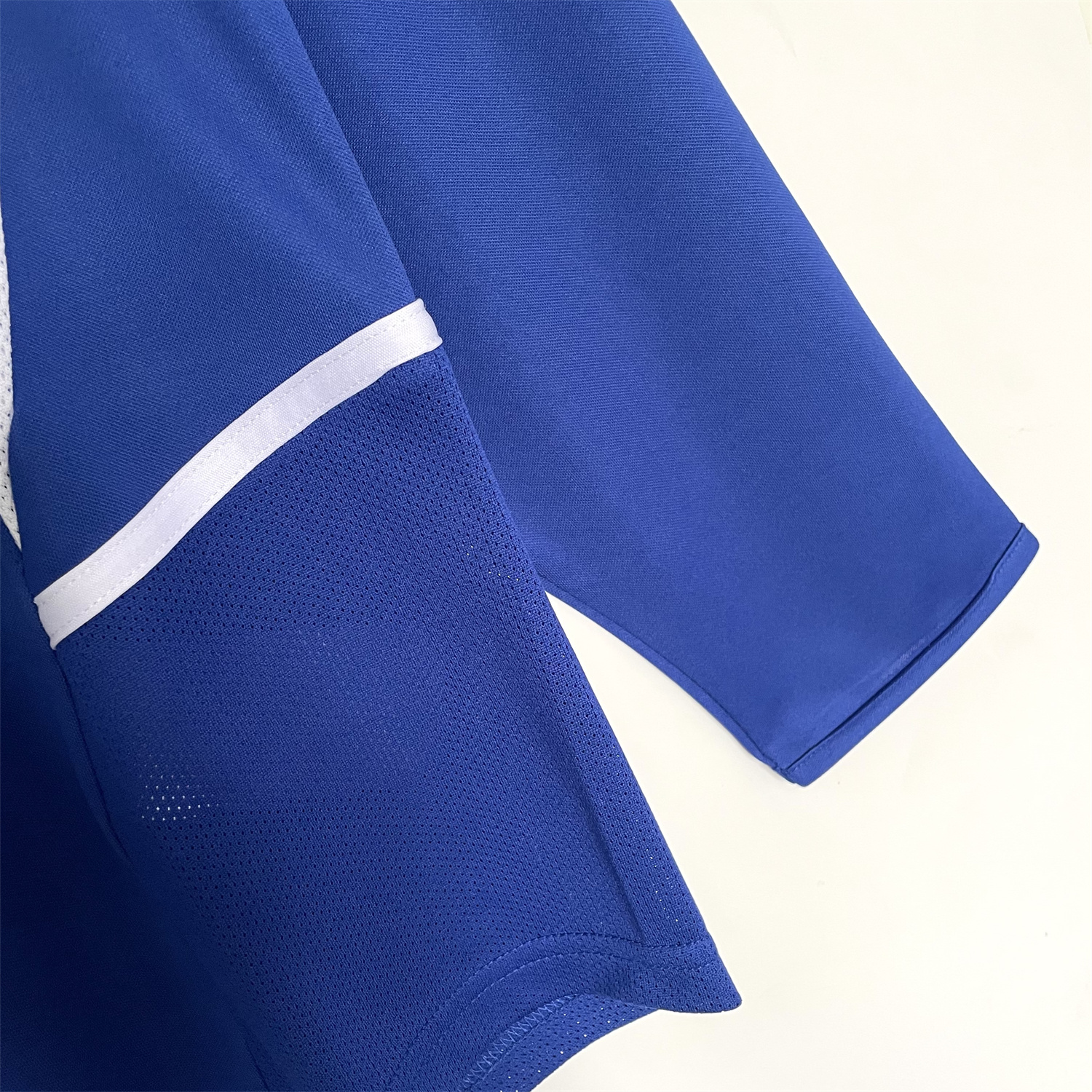 TKH-turbokithub-Retro Brazil 2002 Away Long Sleeves Jersey