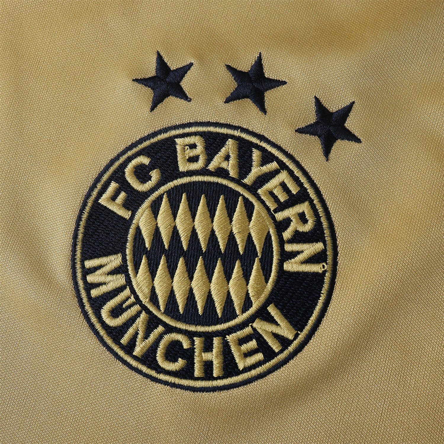 TKH-turbokithub-Retro Bayern Munich 2004-05 Away Jersey