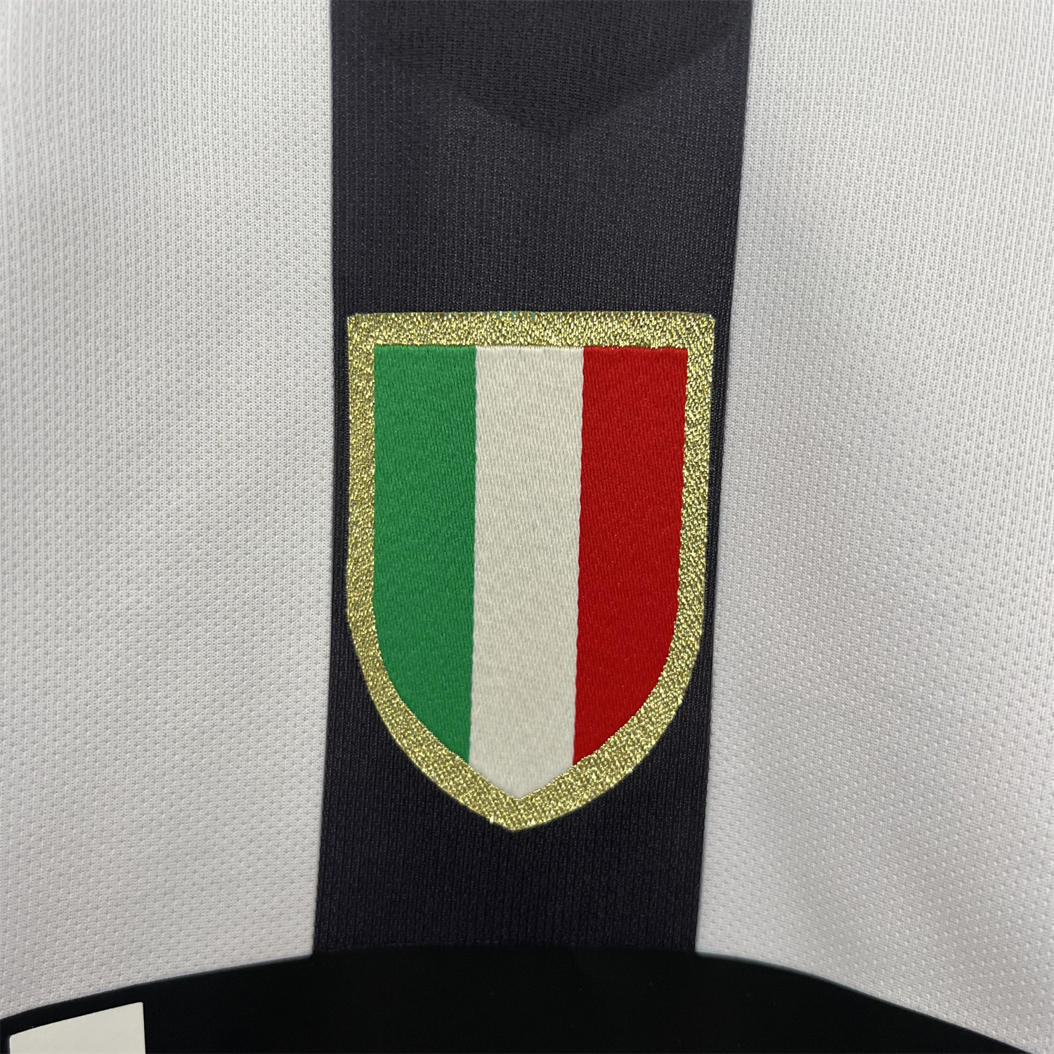 TKH-turbokithub-Retro Juventus 2014-15 Home Long Sleeves Jersey