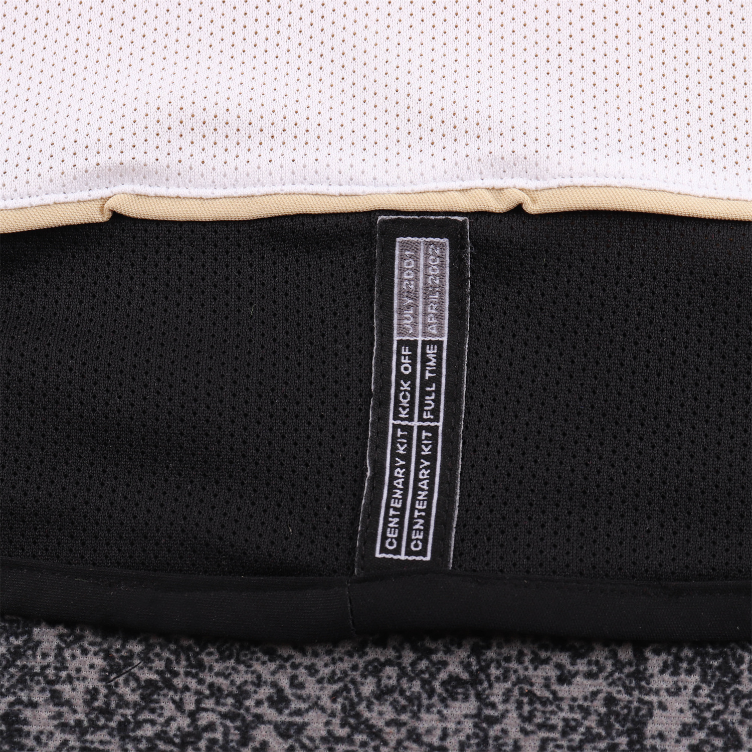 TKH-turbokithub-Retro Manchester United 2001-02 100th Centery Kids Kit - White