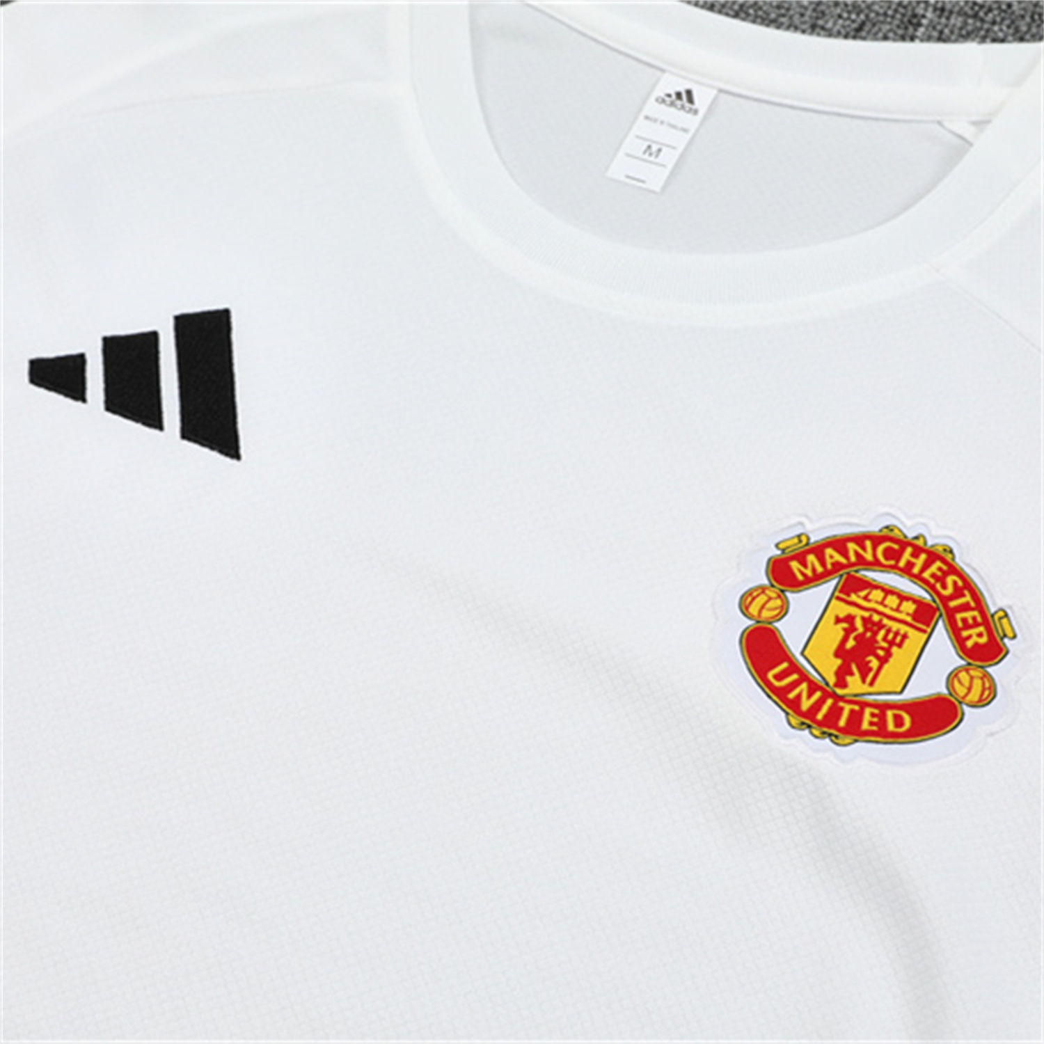 TKH-turbokithub-Manchester United 25-26 Kid Short-Sleeve Training Set - White Top & Black Shorts