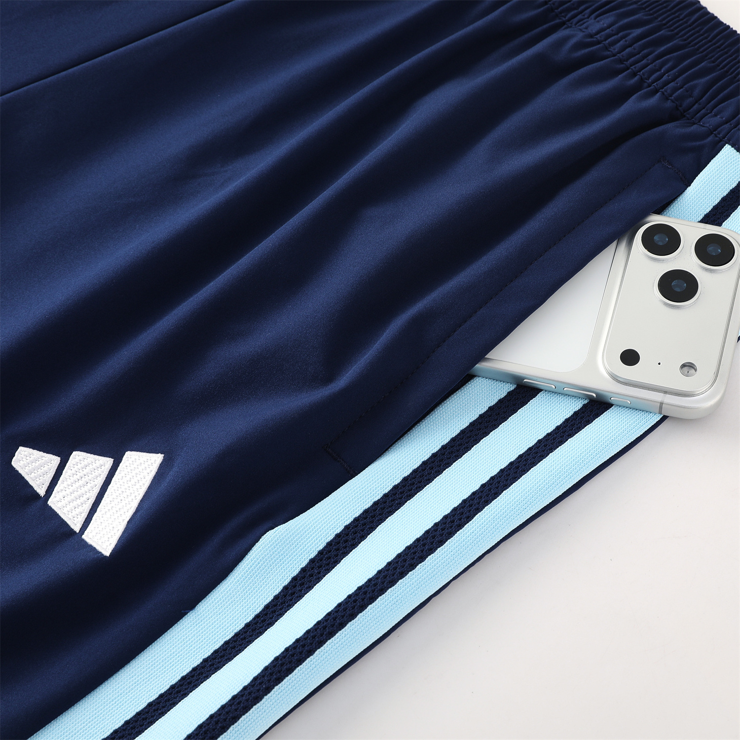 TKH-turbokithub-Argentina 2026 Hooded Windbreaker Training Set - White Top & Dark Blue Pants