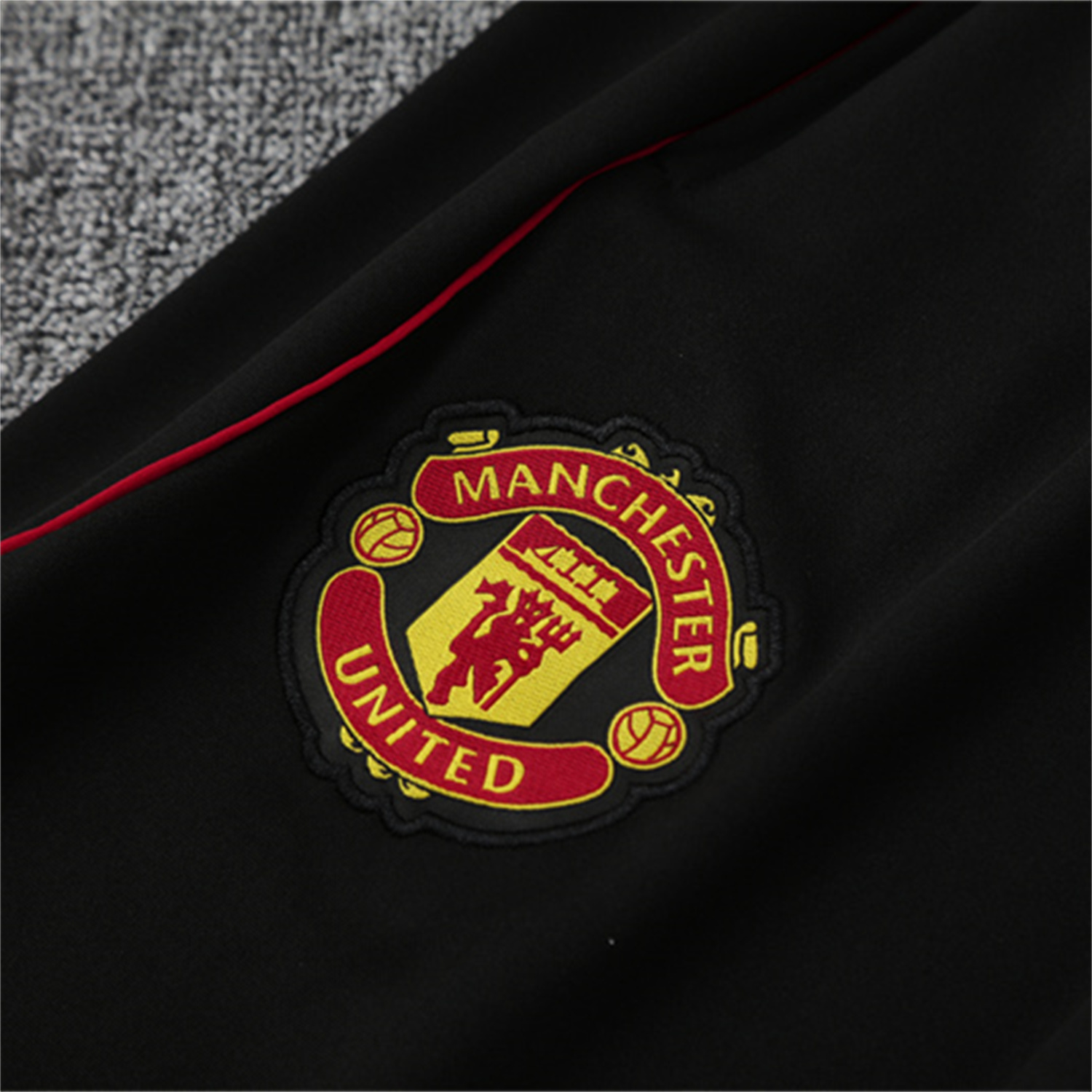 TKH-turbokithub-Manchester United 25-26 Kid Long Sleeves Training Set - Red Top & Black Pants