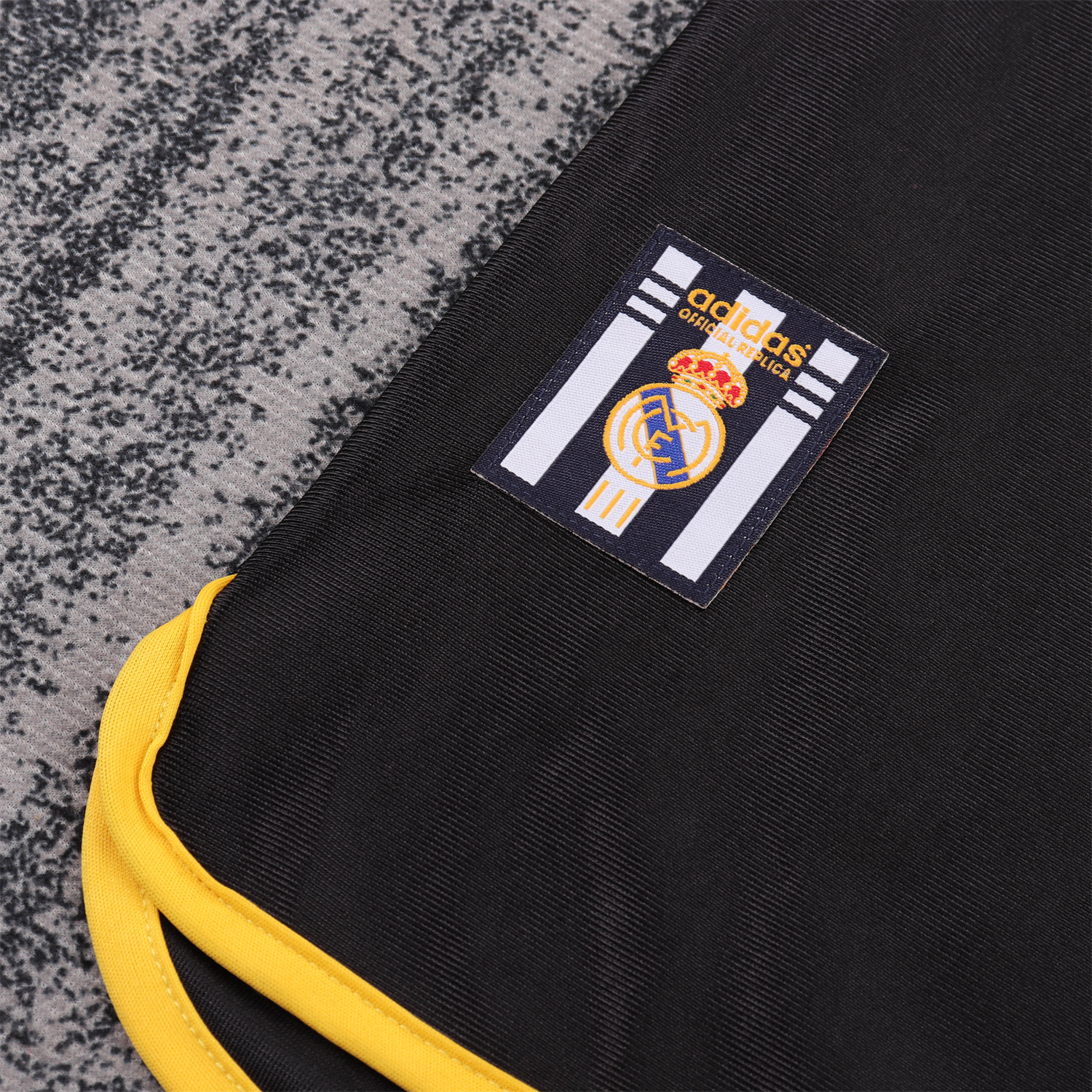 TKH-turbokithub-Retro Real Madrid 1999-01 Away Kids Kit