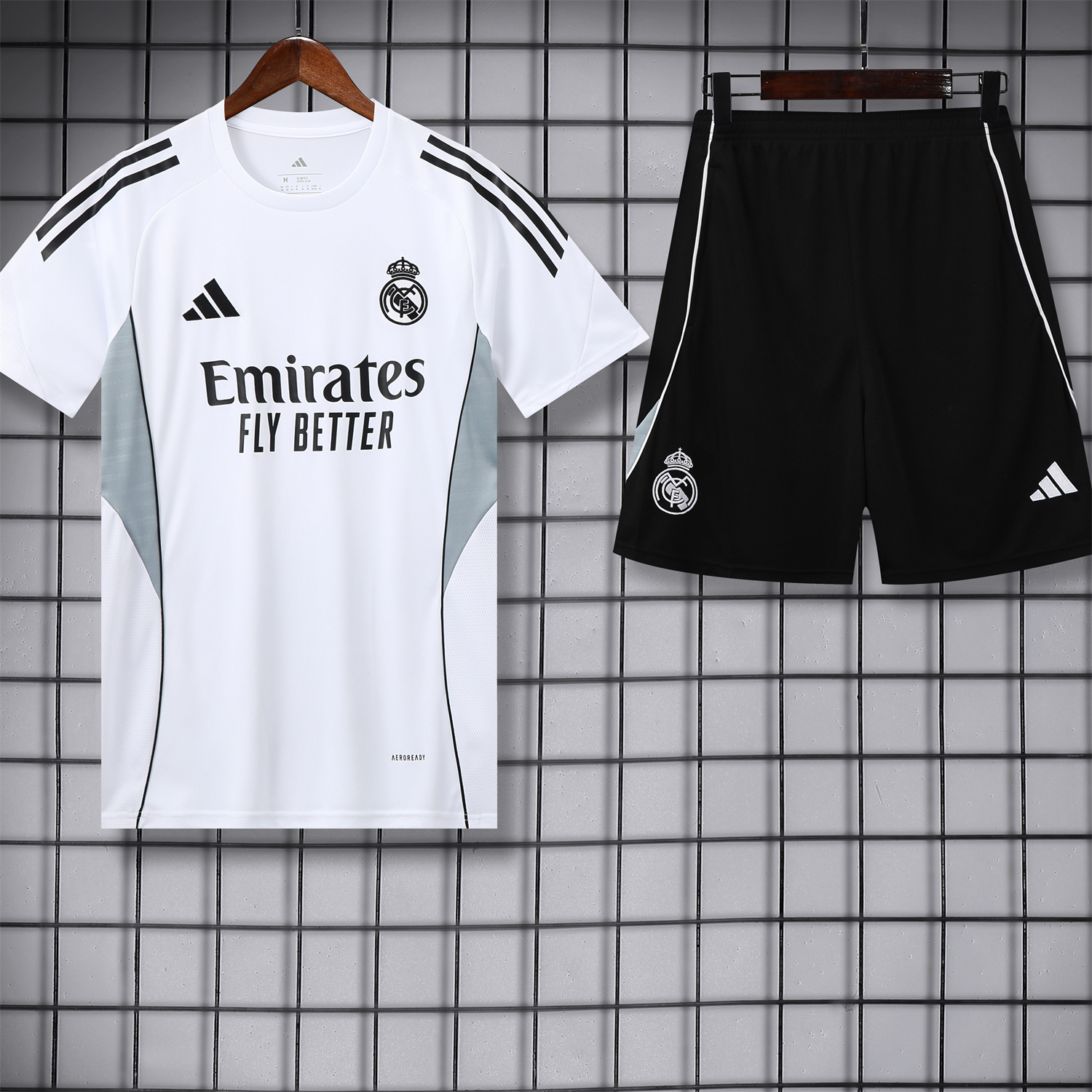 TKH-turbokithub-Real Madrid 25-26 Short-Sleeve Training Set - Grey And White Top & Black Shorts